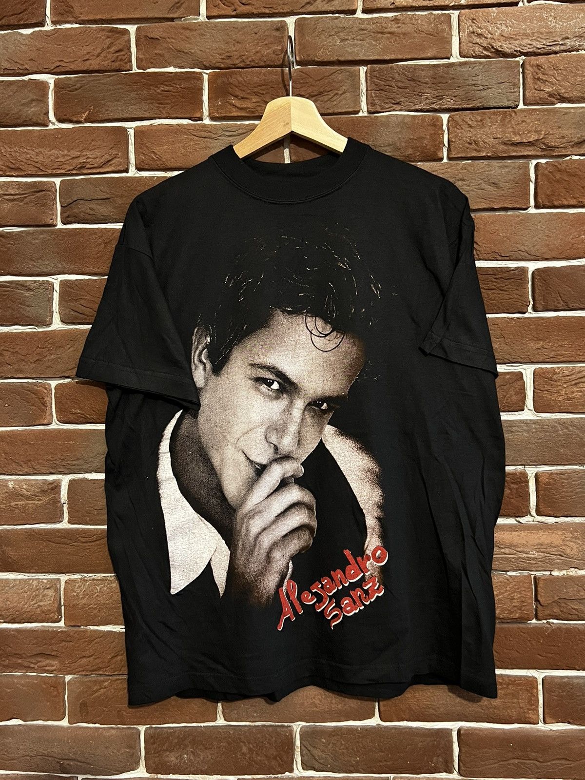 Band Tees Vintage 90s Alejandro Sanz No Es Lo Mismo Tour Graphic Tee Size US L / EU 52-54 / 3 - 1 Thumbnail