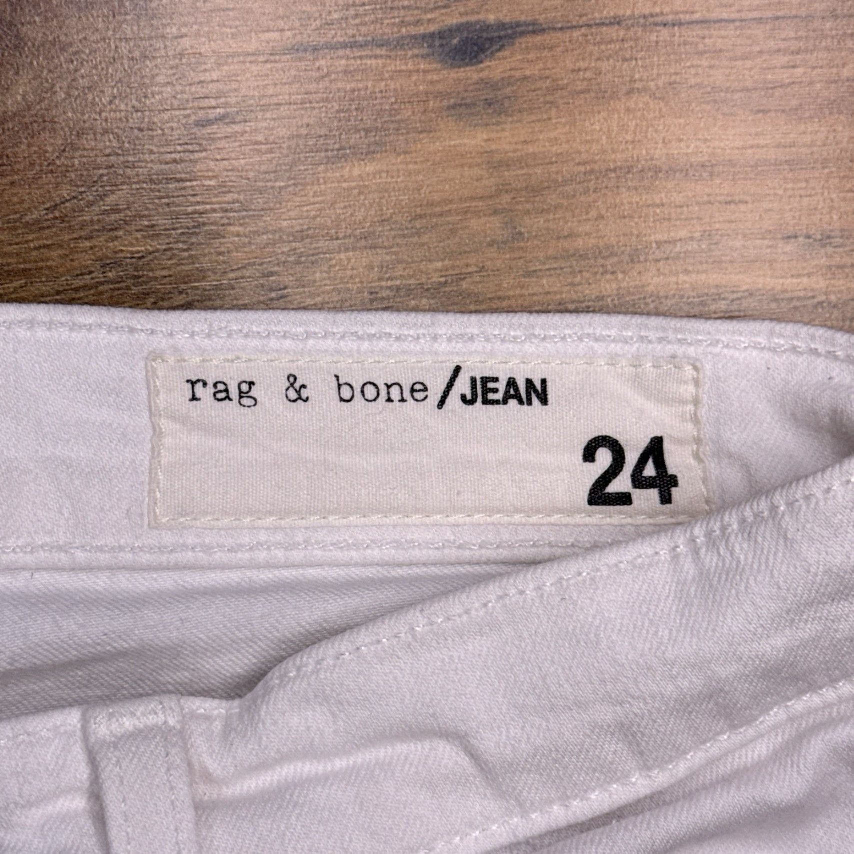 Rag & Bone Rag & Bone Capri Jeans Womens 24 White Distressed Stretch Slim 5-Pocket Denim City USA Zip Button Short Inseam 25.5 in Size 42" / US 20 - 5 Thumbnail