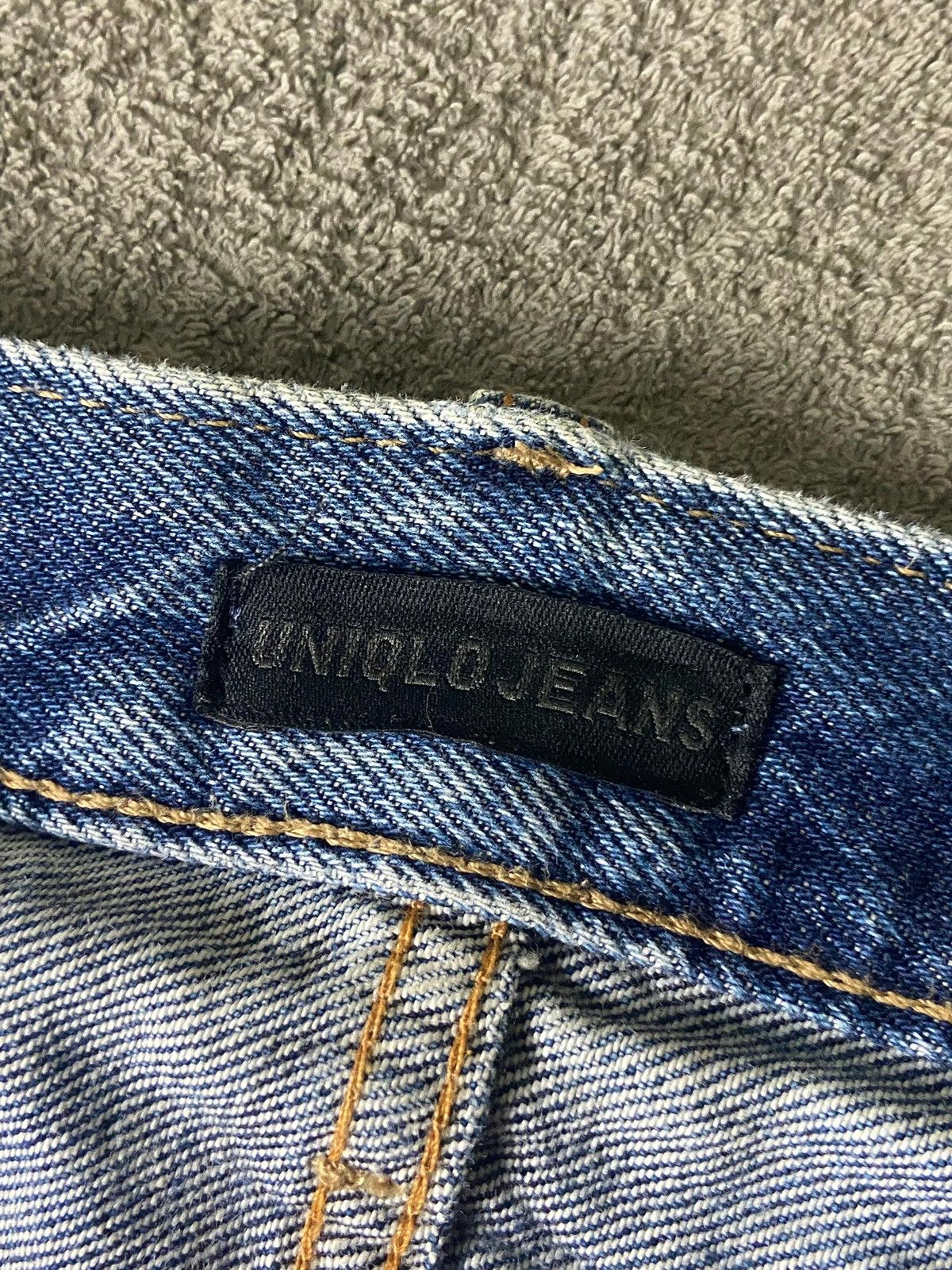 Uniqlo UNIQLO Regular Fit Denim Jeans (143) Size US 33 - 9 Thumbnail