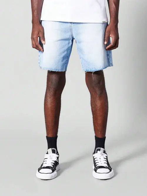 Jean Jeans Denim Shorts Raw Edge Distressed Size US 32 / EU 48 - 2 Thumbnail