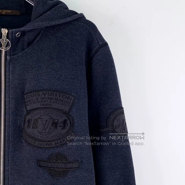 Louis Vuitton Louis Vuitton Blue-black medal-embroidered cotton hooded z Size US M / EU 48-50 / 2 - 3 Thumbnail
