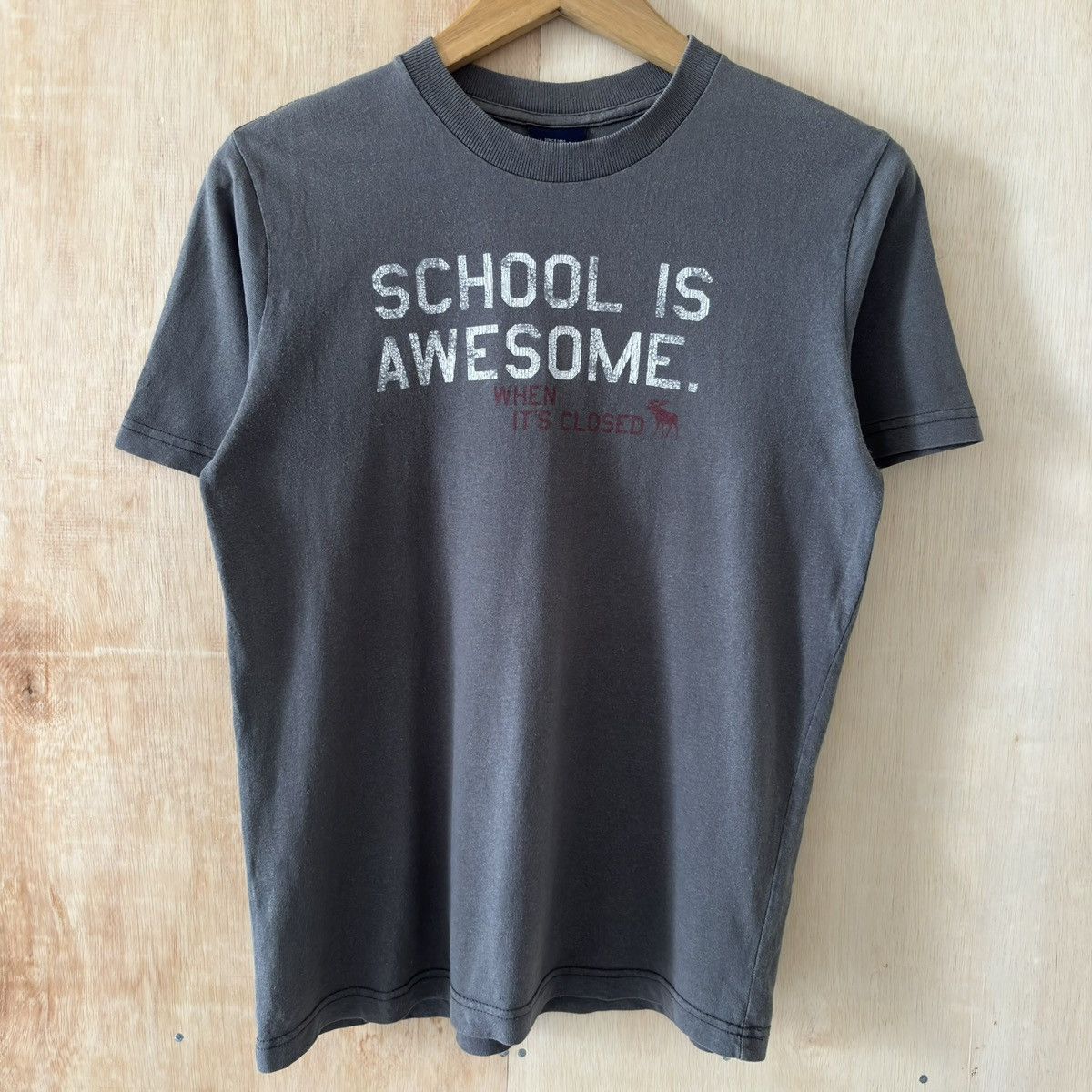Abercrombie & Fitch Y2K Abercrombie School is Awesome When It's Close Quotes Size US M / EU 48-50 / 2 - 1 Thumbnail