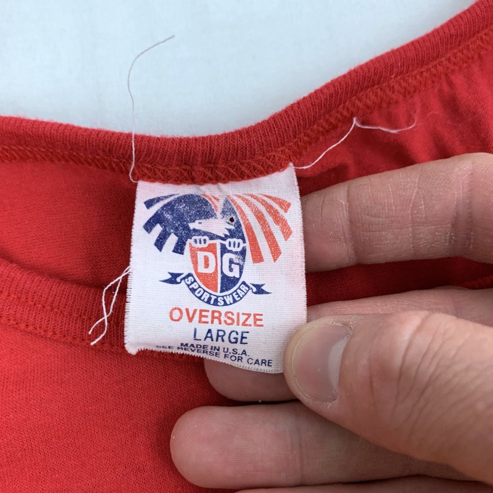 Vintage VINTAGE Surfing Tank Top Mens L Red Beach American 90s Ocean Sun Surf N Sun Tank Top Size US L / EU 52-54 / 3 - 5 Thumbnail