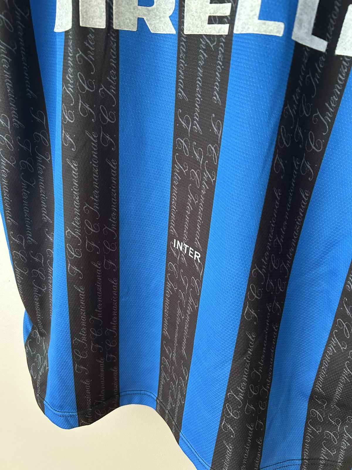 Umbro Inter Milan Home Jersey Umbro Pirelli Blue Black | Size L Size US L / EU 52-54 / 3 - 3 Thumbnail