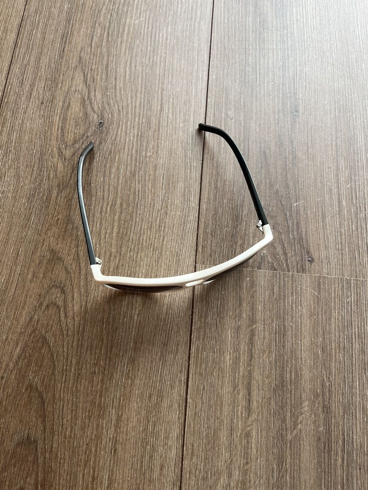Dolce & Gabbana D&G White Sunglasses Size ONE SIZE - 2 Thumbnail
