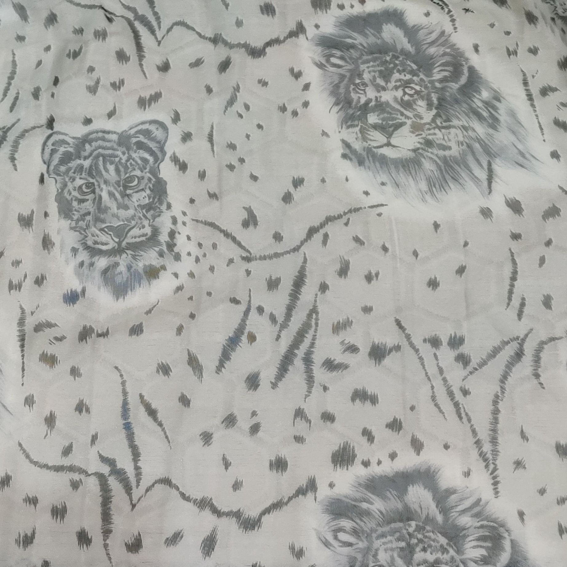 Other Sheer Gray Animal Print Scarf Lightweight Lion Leopard Graph Size ONE SIZE - 6 Thumbnail