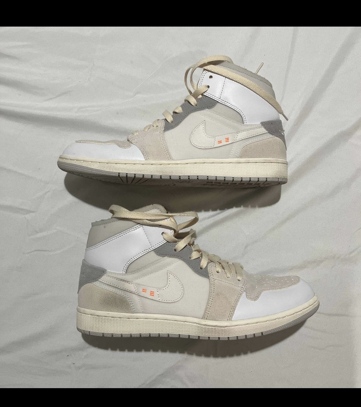 Nike Nike Jordan 1 Mid SE Inside Out Size US 10.5 / EU 43-44 - 2 Thumbnail