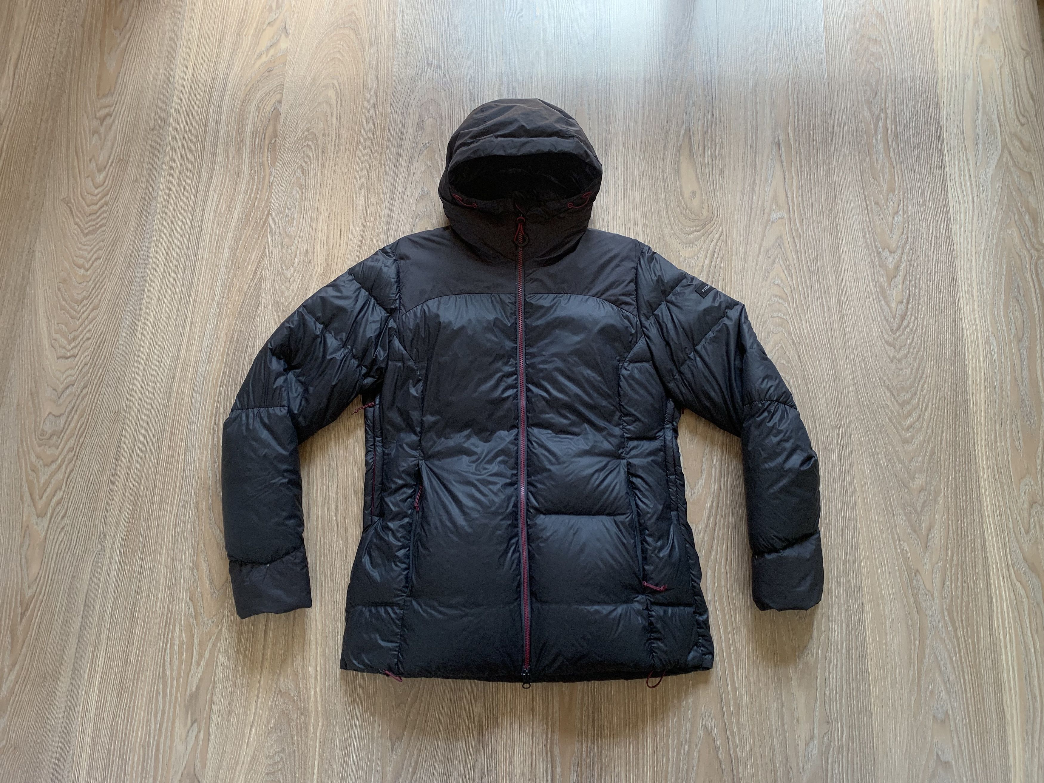 Other Decathlon Womens Warm Black Down Jacket Size L / US 10 / IT 46 - 1 Thumbnail