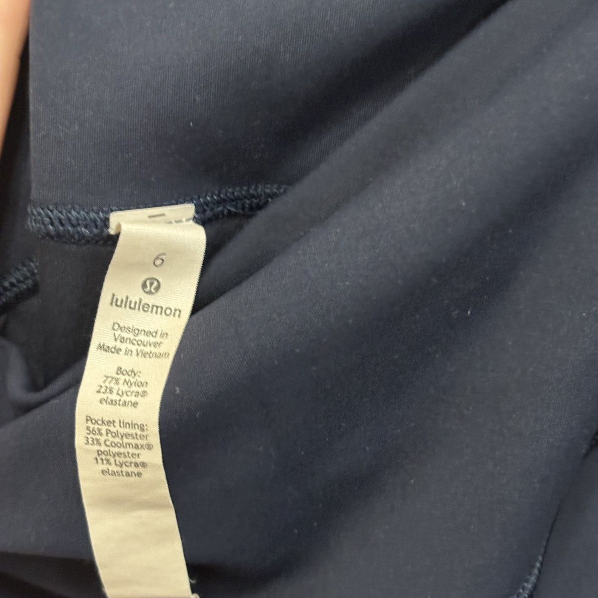 Lululemon Lululemon Wunder Train High-Rise Crop 21" True Navy 6 Size 28" / US 6 / IT 42 - 4 Thumbnail