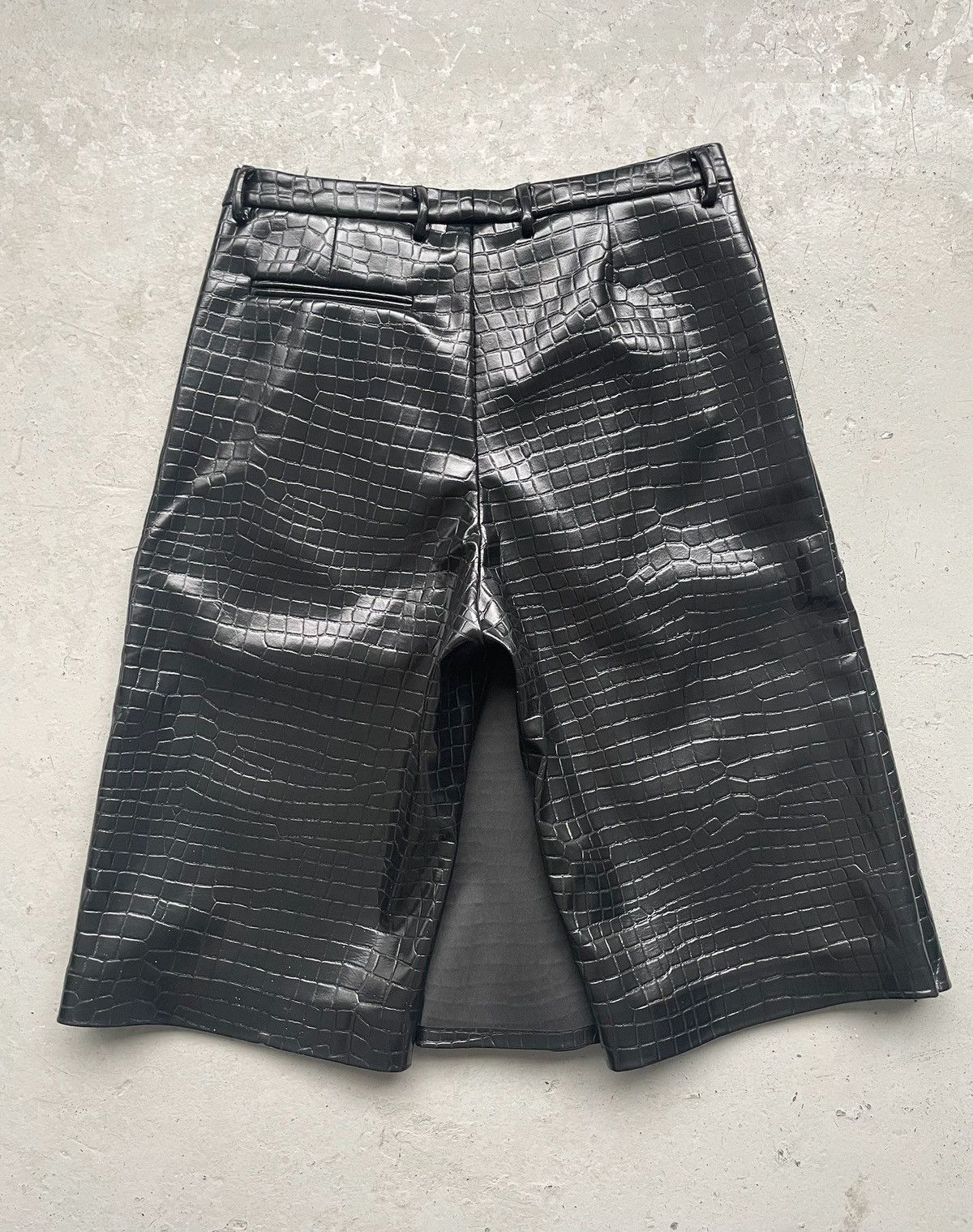 Maison Margiela Maison Marigela Artisanal Embossed Croc Culottes Size US 34 / EU 50 - 3 Thumbnail