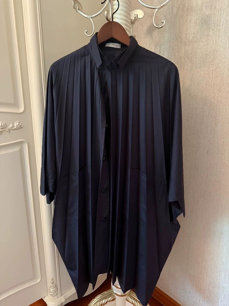 Issey Miyake Issey Miyake size:one size Black pleated thin coat Size M / US 6-8 / IT 42-44 - 1 Thumbnail