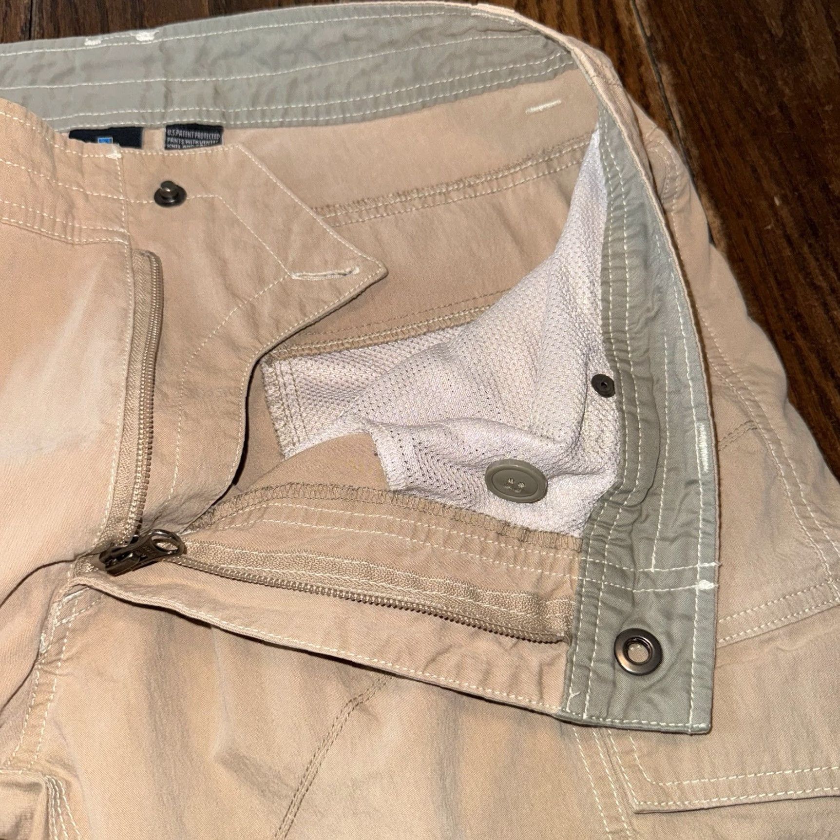 Vintage Kuhl Pants Mens 34x32 Beige Outdoor Hiking Vented Cargo Pants Size US 34 / EU 50 - 4 Thumbnail