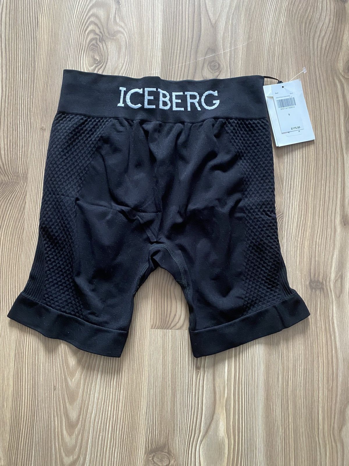 Iceberg New ICEBERG Black Seamless Logo Biker Shorts - Size S - NWT Size 27" / US 4 / IT 40 - 1 Thumbnail