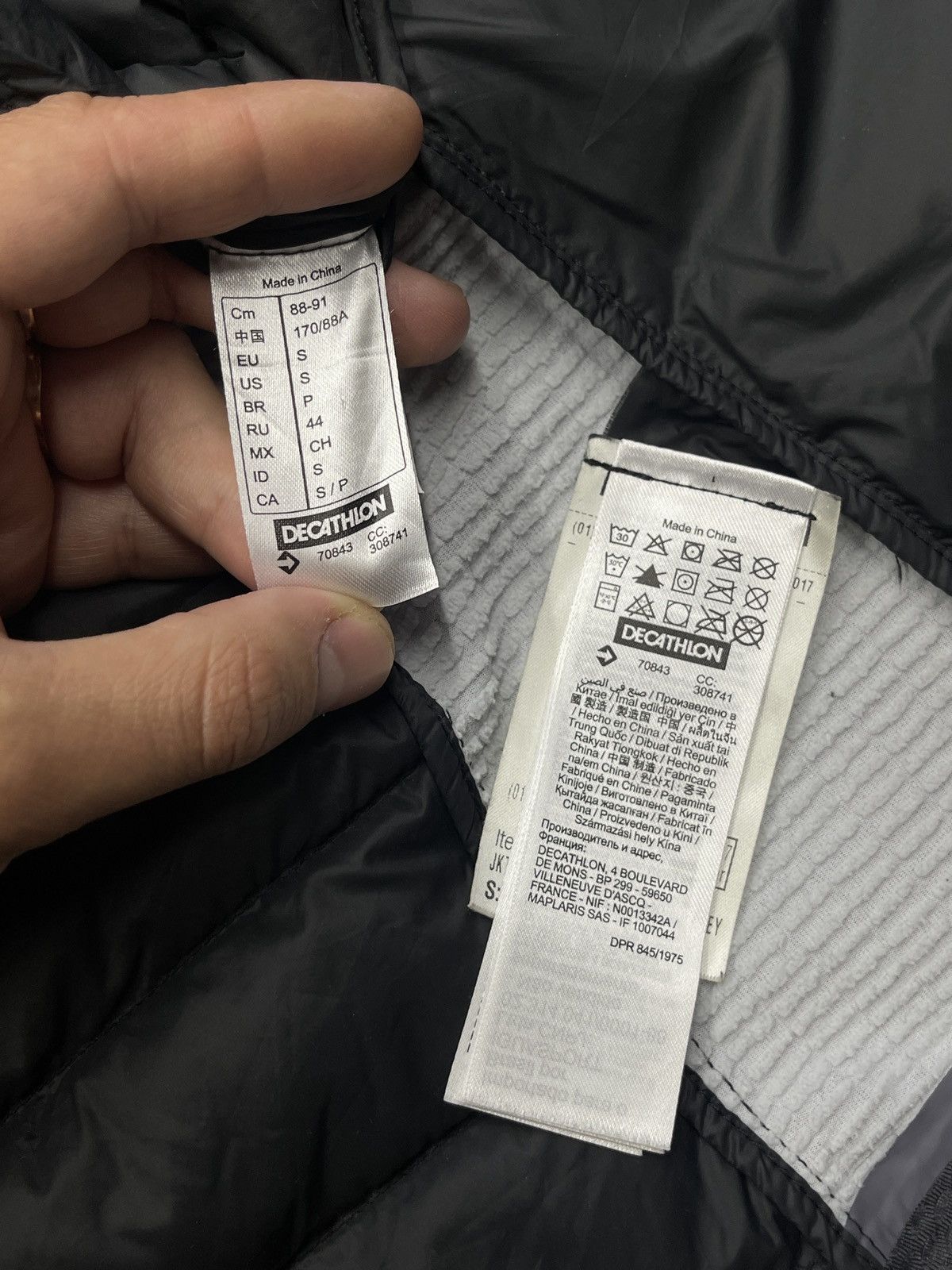 Other Mens Wedze Decathlon Down Jacket Black/Grey Outdoor Gorpcore Size US S / EU 44-46 / 1 - 12 Thumbnail