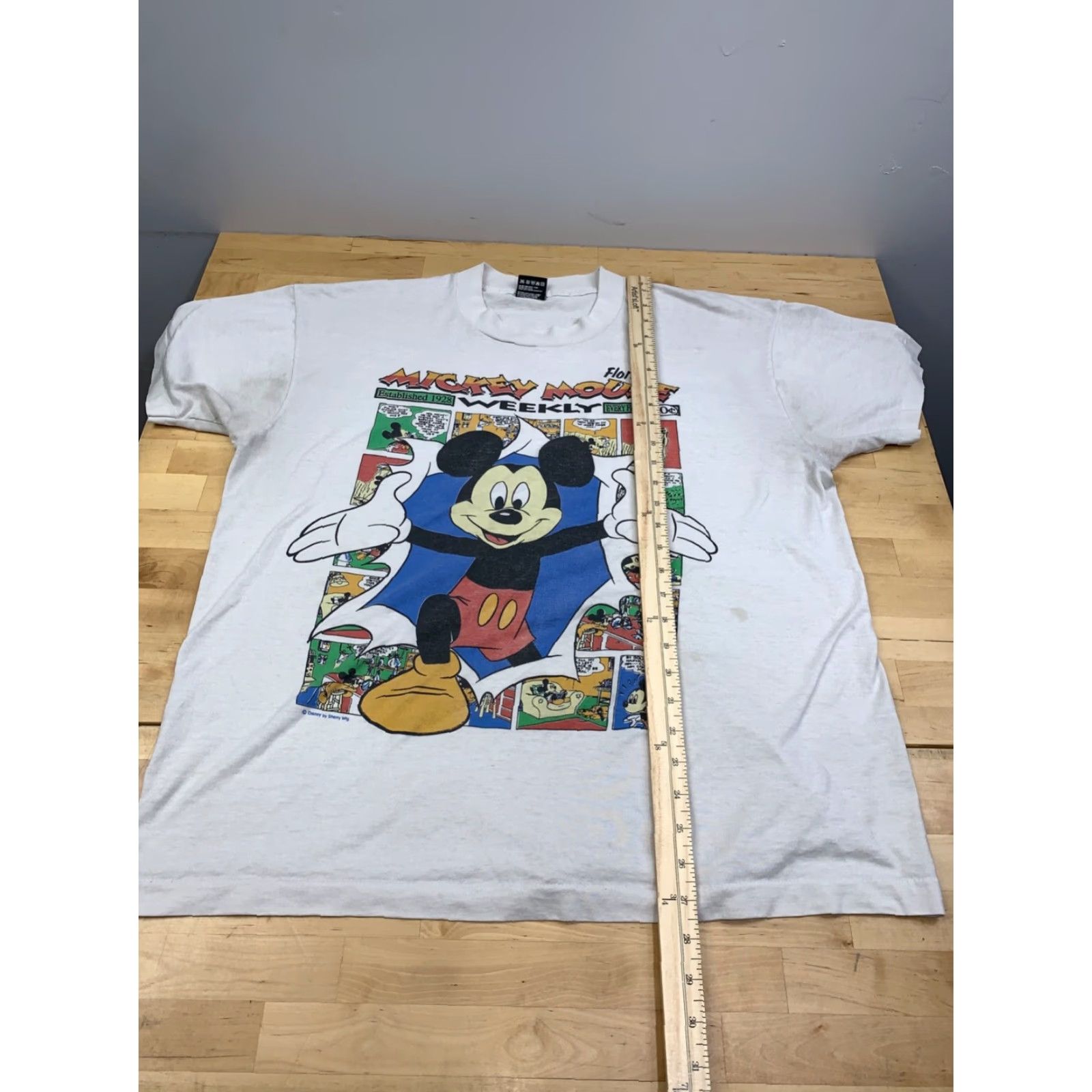 Vintage VINTAGE Best Mickey Mouse Weekly Shirt Mens XL White 11501 Disney Florida Crew Neck Short Sleeve T-Shirt Mens Size US XL / EU 56 / 4 - 4 Thumbnail