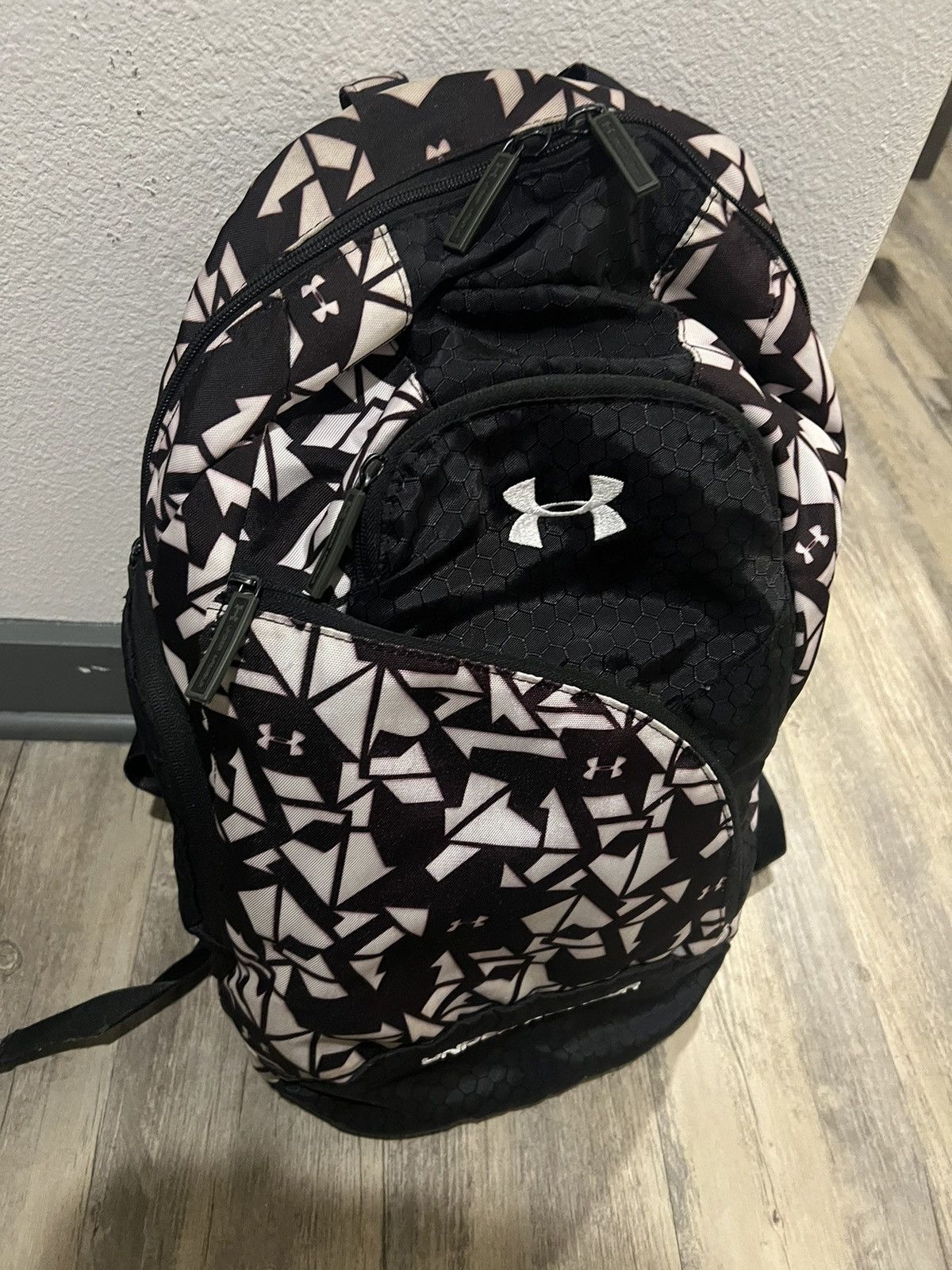 Under Armour RARE Under Armour Backpack Size ONE SIZE - 1 Thumbnail