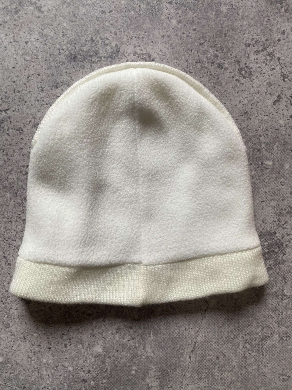 Japanese Brand Y2K Hello Kitty Beanie Hat White Japanese Style Logo Cat 00s Size ONE SIZE - 4 Thumbnail