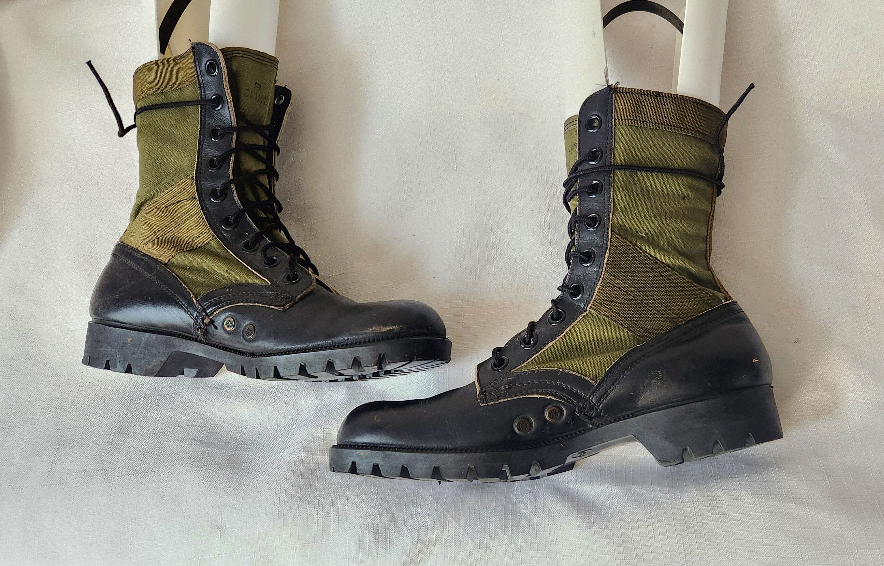 Vintage Vintage 1960s Vietnam Era Combat Jungle Boots SZ 8 N Tropica Size US 8 / EU 41 - 9 Thumbnail