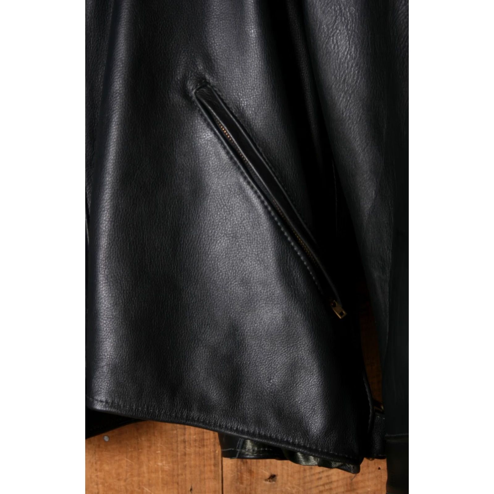 Vintage VINTAGE Stone Lake Leatherworks Custom Made Black Leather Motorcycle Jacket ≈ Sz. 3XL Mens Leather Jacket Motorcycle Black 3XL Size US XXL / EU 58 / 5 - 4 Thumbnail