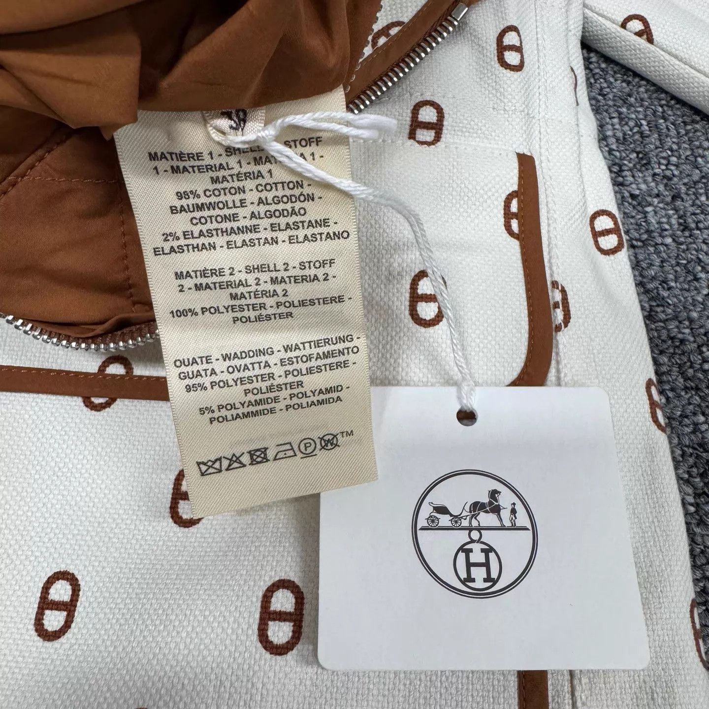 Hermes Women's Hermes Reversible Pig Nose & Orange Quilted Jacket Size S / US 4 / IT 40 - 8 Thumbnail