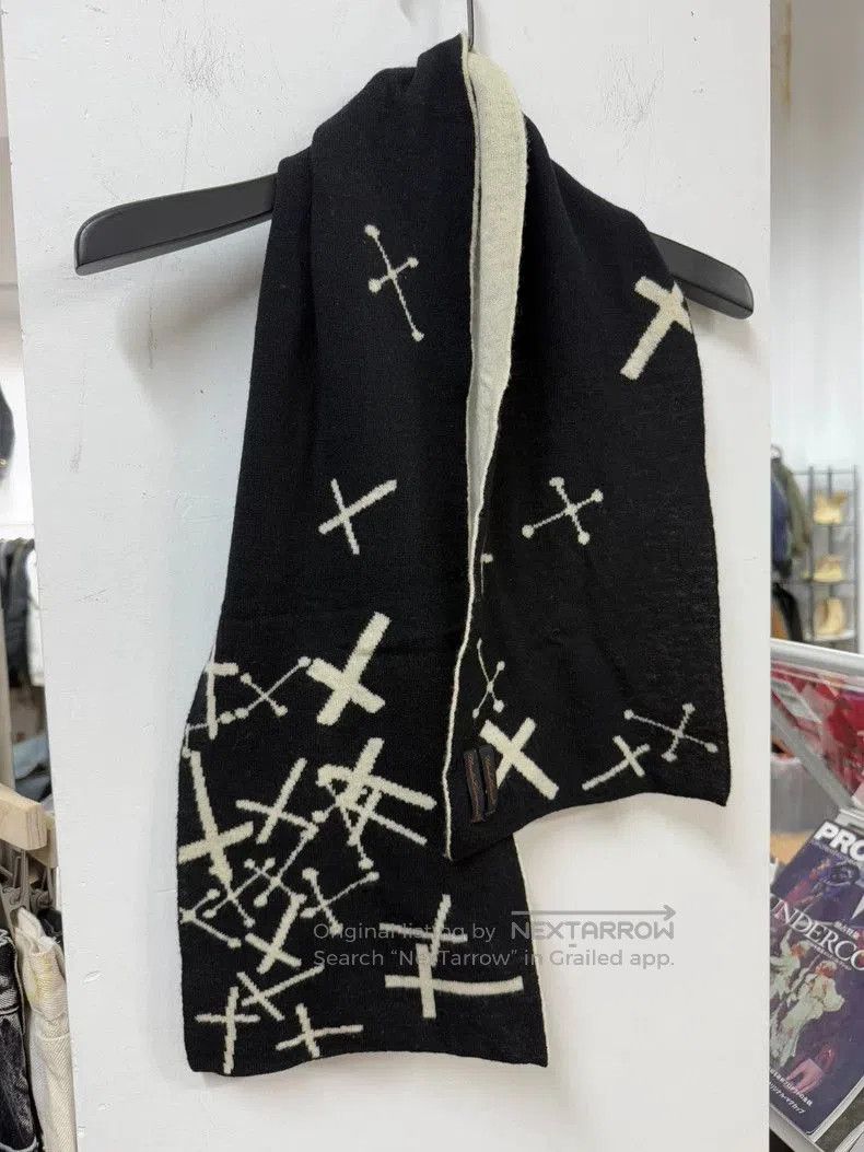 Undercover 06ss “T” scarf | Grailed