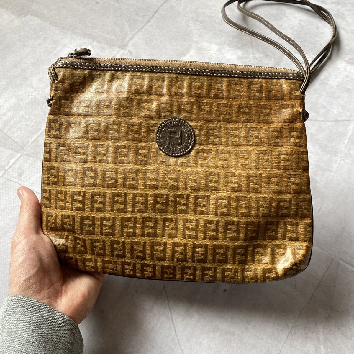 Fendi × Vintage vintage Fendi Monogram Shoulder Bag messenger 80s luxury Size ONE SIZE - 2 Thumbnail