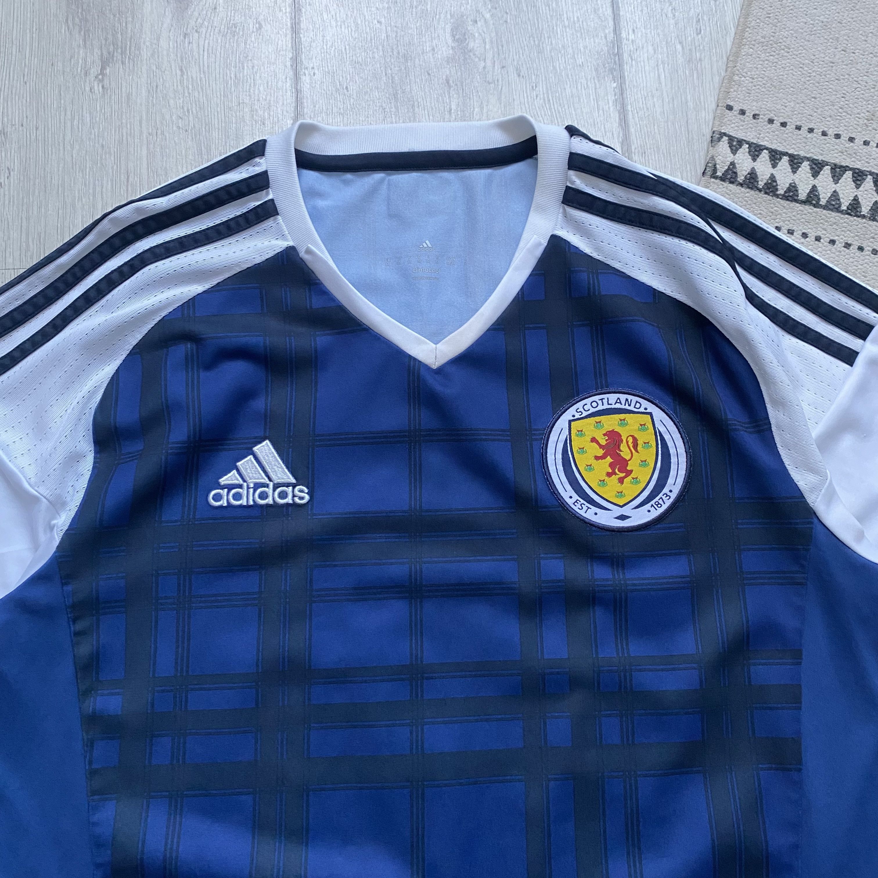 Adidas ⚽️ Blockore Adidas Scotland soccer jersey Drill England Size US M / EU 48-50 / 2 - 5 Thumbnail
