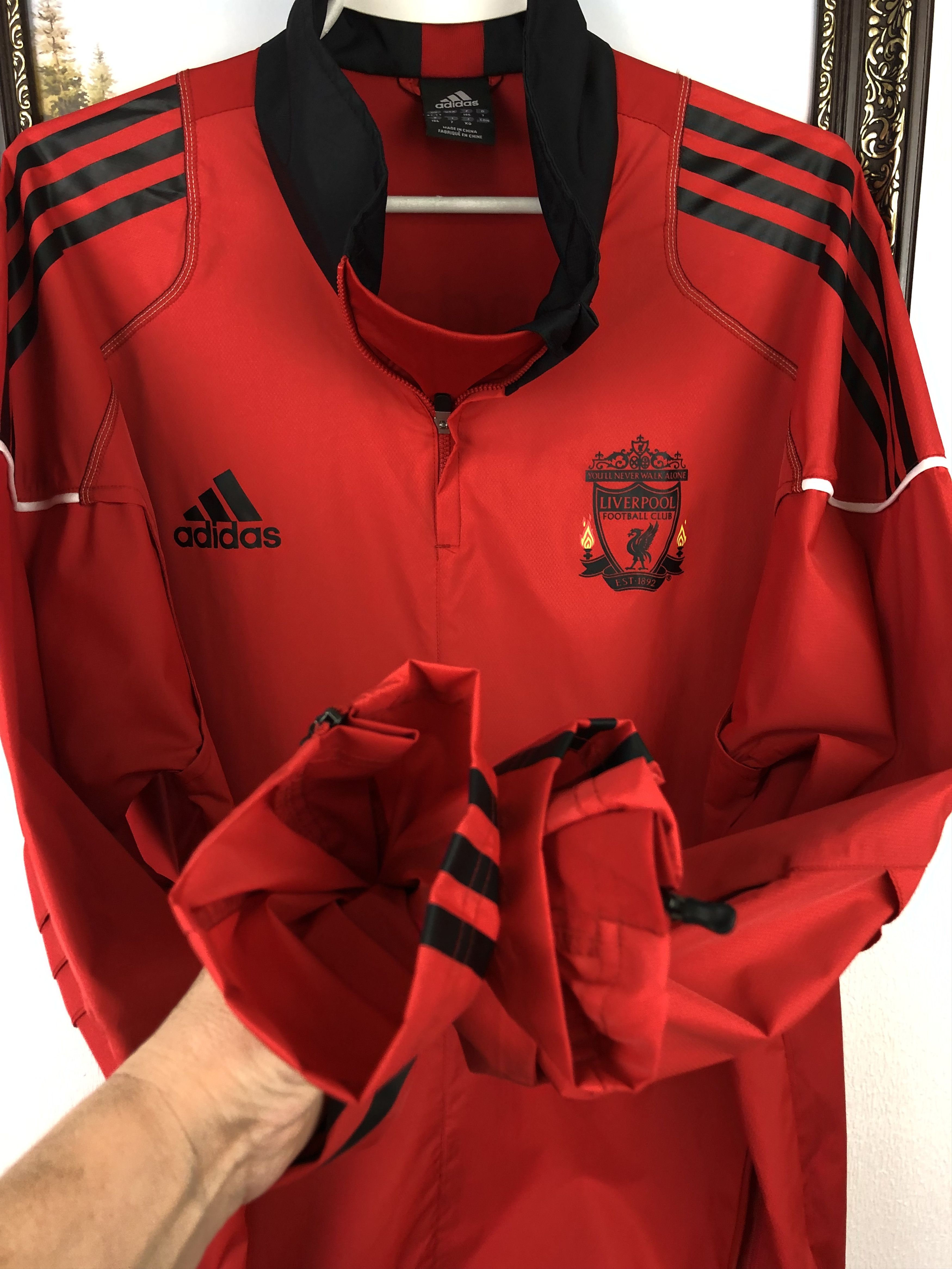 Adidas Vintage Adidas Liverpool Jacket Soccer Windbreaker Track Size US L / EU 52-54 / 3 - 6 Thumbnail