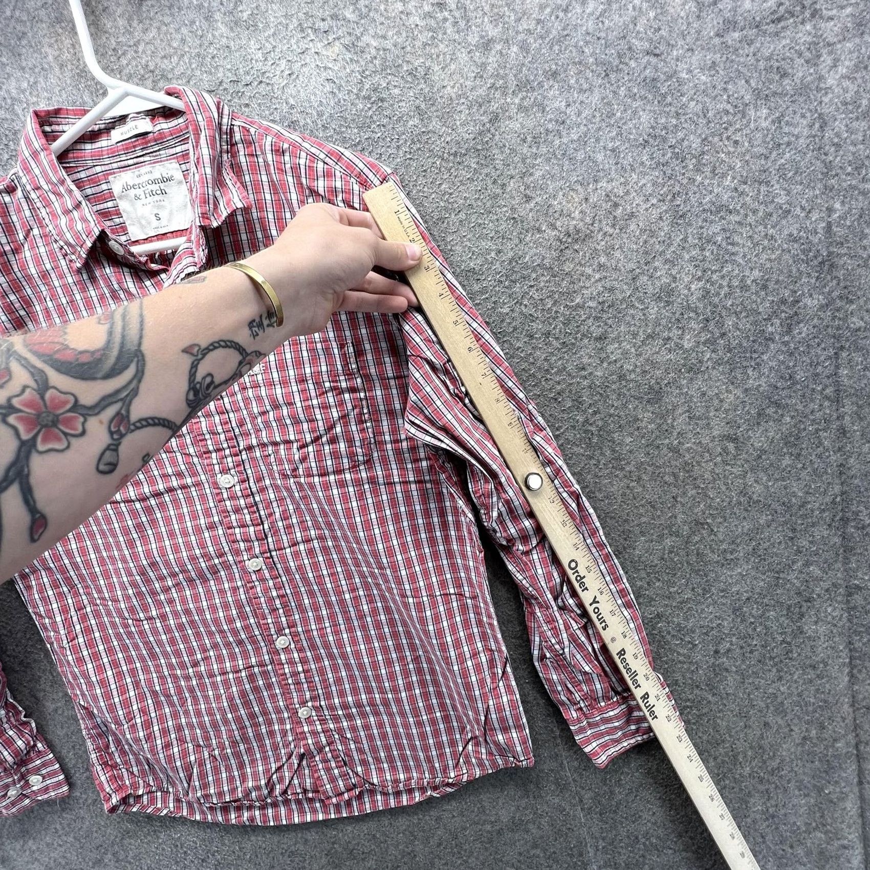 Abercrombie & Fitch Abercrombie & Fitch Shirt Mens S Red Plaid Long Sleeve Button-Up Slim Muscle Size US S / EU 44-46 / 1 - 2 Thumbnail