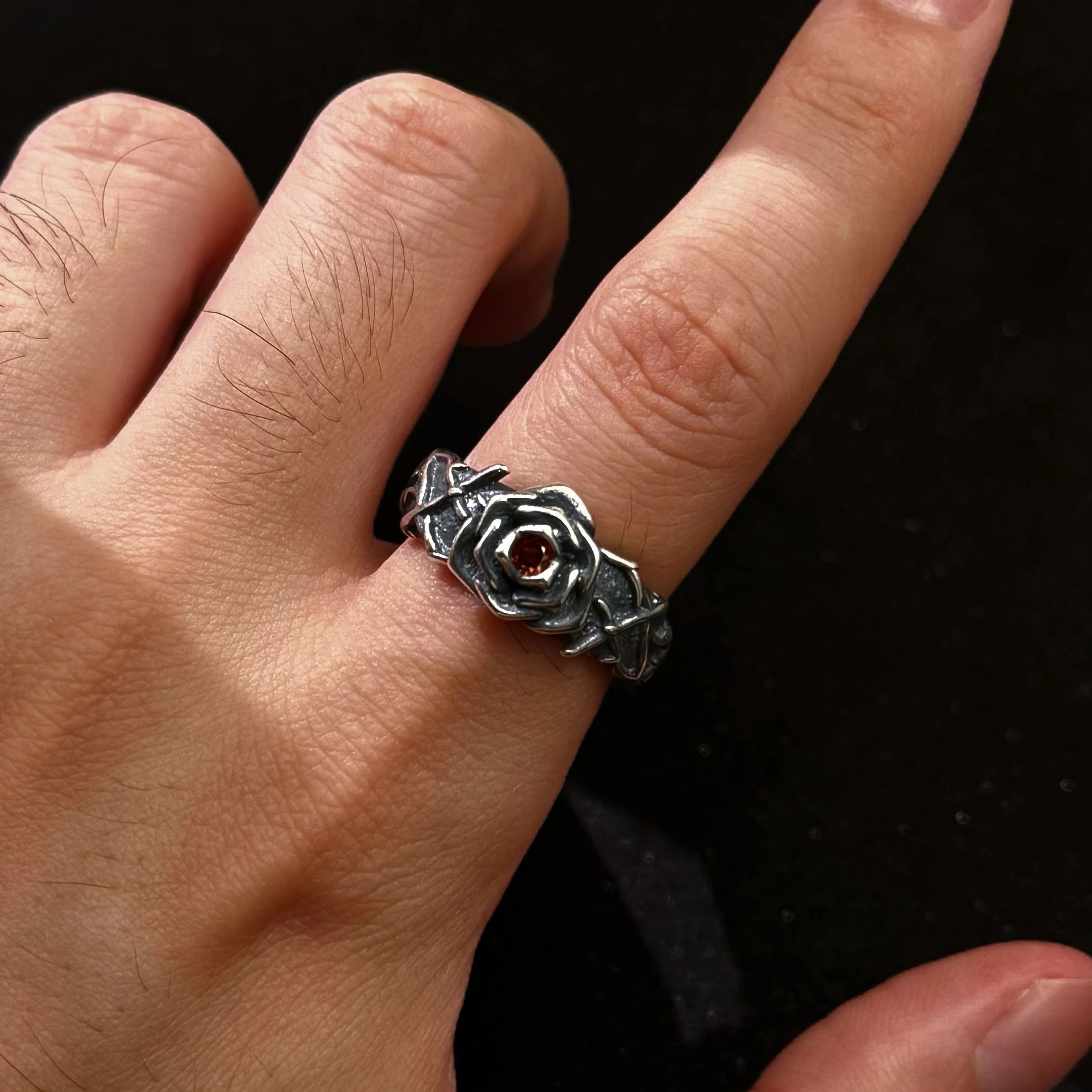 Jewelry Retro Vines Red Heart Rose Adjustable Ring Size ONE SIZE - 4 Thumbnail