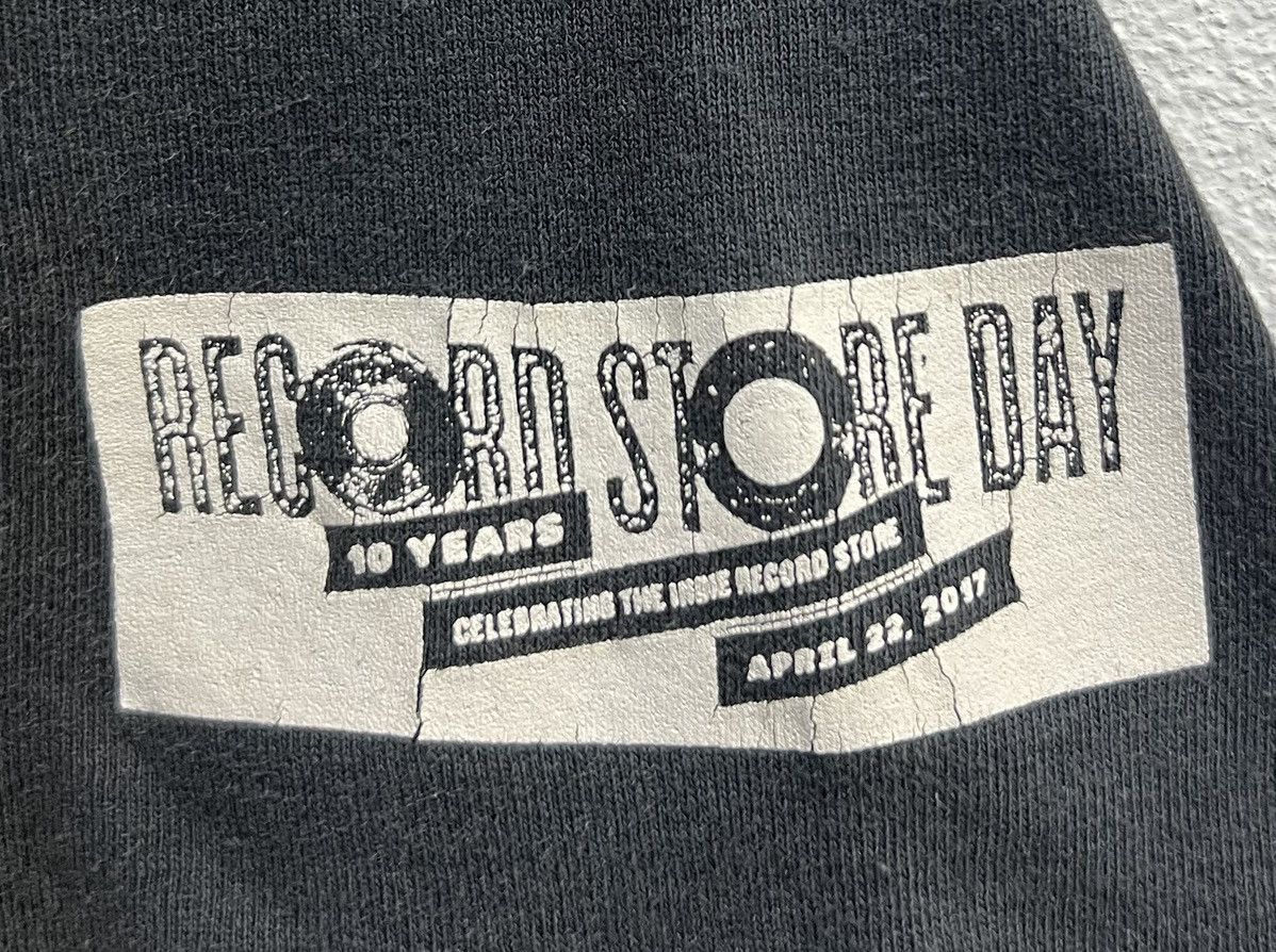 Band Tees × Vintage VINTAGE UNIVERSAL MUSIC GROUP RECORD STORE DAY SHIRT Size US M / EU 48-50 / 2 - 6 Thumbnail