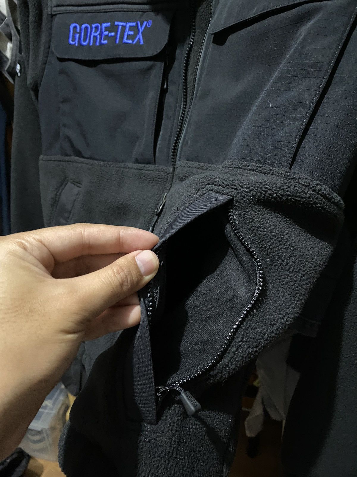 Supreme × The North Face The North Face X Supreme Gore Tex Size US S / EU 44-46 / 1 - 7 Thumbnail