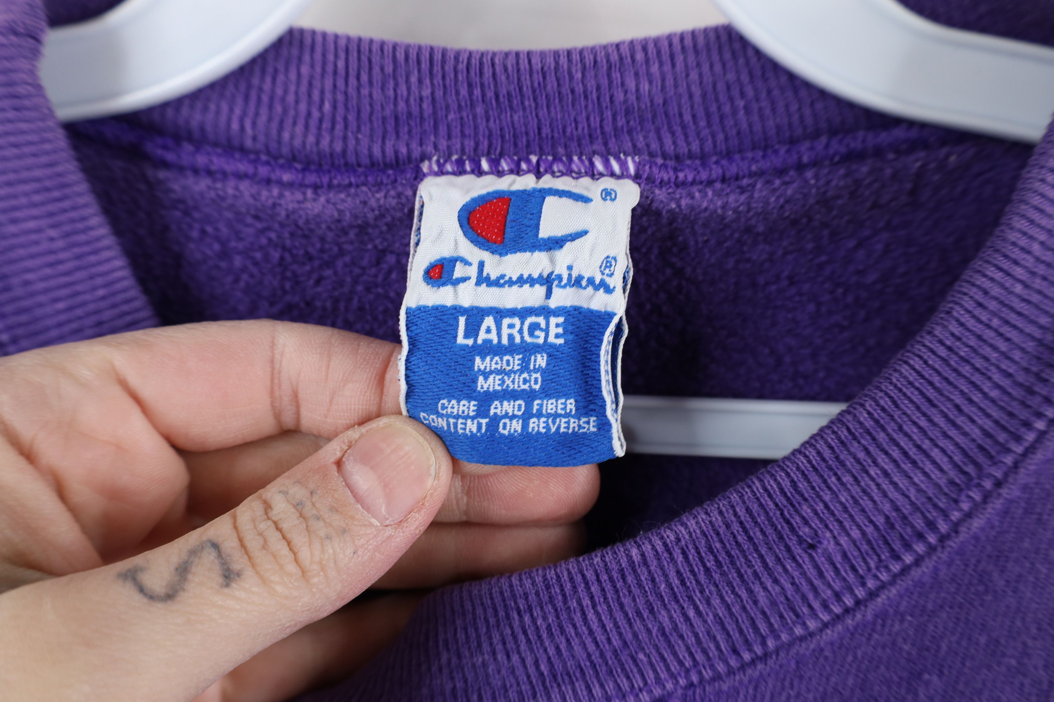 Champion × Vintage Vintage 90s Champion Spell Out Crewneck Sweatshirt Purple Size US L / EU 52-54 / 3 - 7 Thumbnail