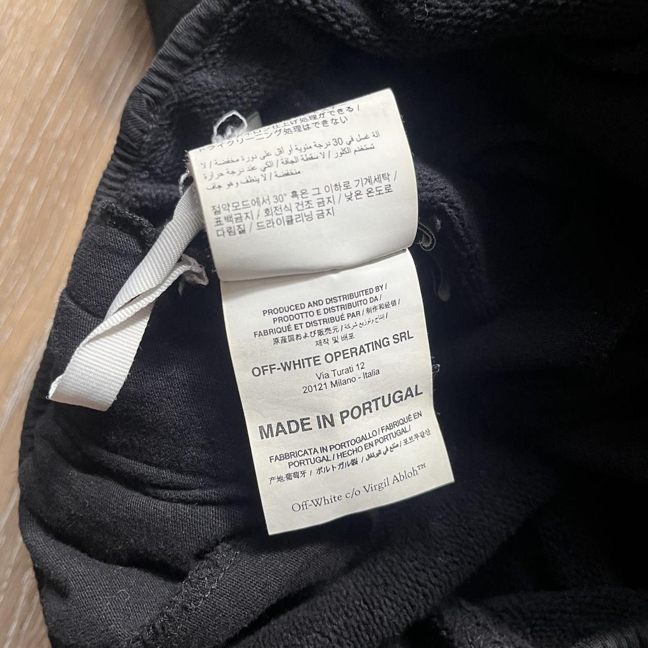 Off-White off-white logo all over sweat shorts Size US 34 / EU 50 - 7 Thumbnail