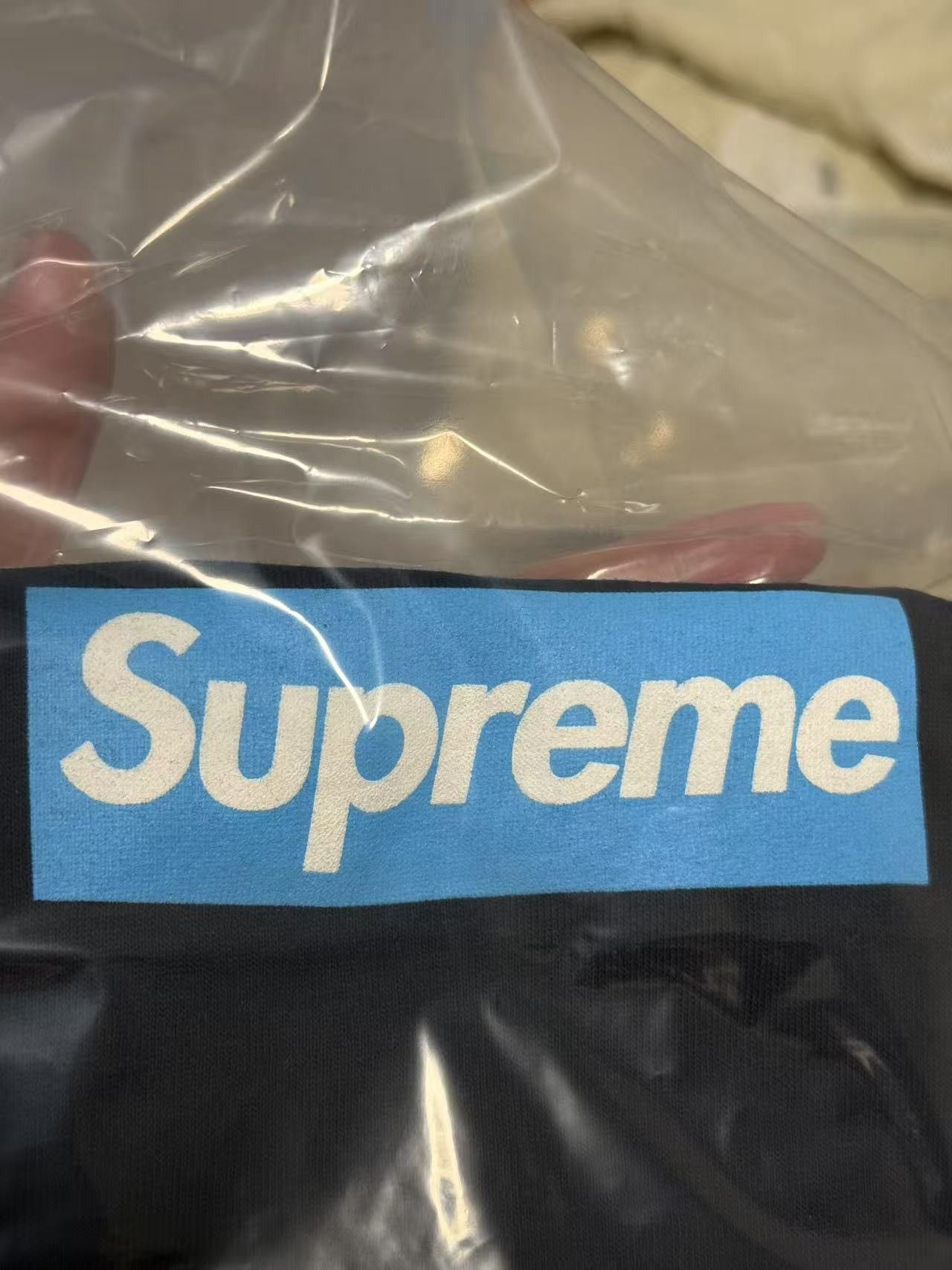 Supreme Supreme 2006 ice blue on navy box logo tee T-shirt Size US L / EU 52-54 / 3 - 5 Thumbnail