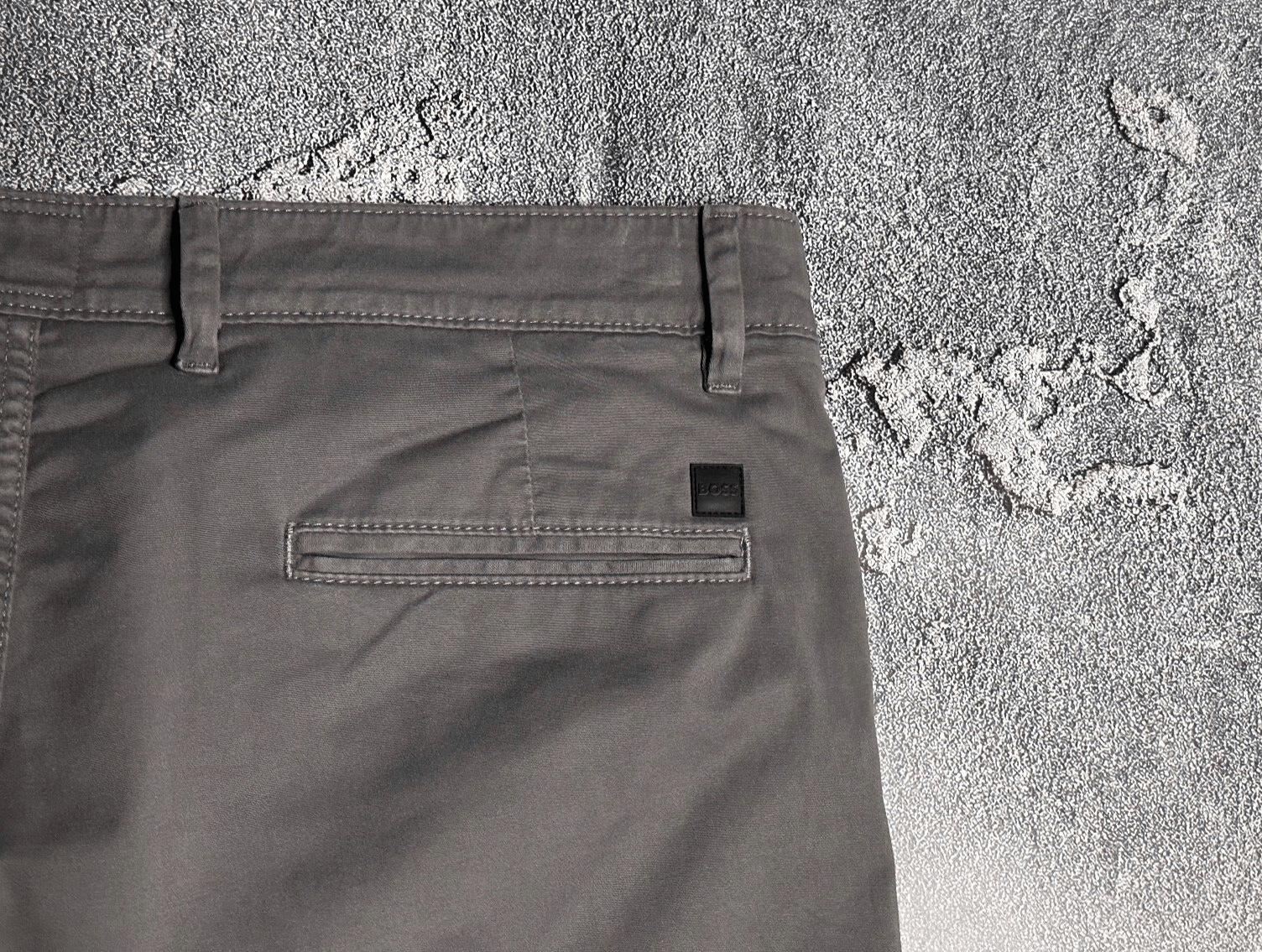 Hugo Boss Hugo Boss men's chino 36/32 Size US 36 / EU 52 - 2 Thumbnail
