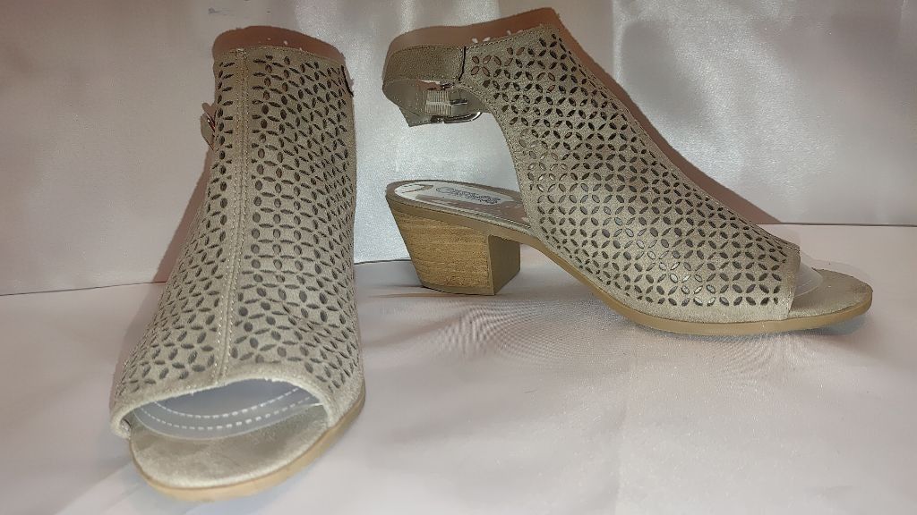 Carlos Santos Carlos by Carlos Santana Deandra Size 9.5M Size US 8.5 / IT 38.5 - 6 Thumbnail