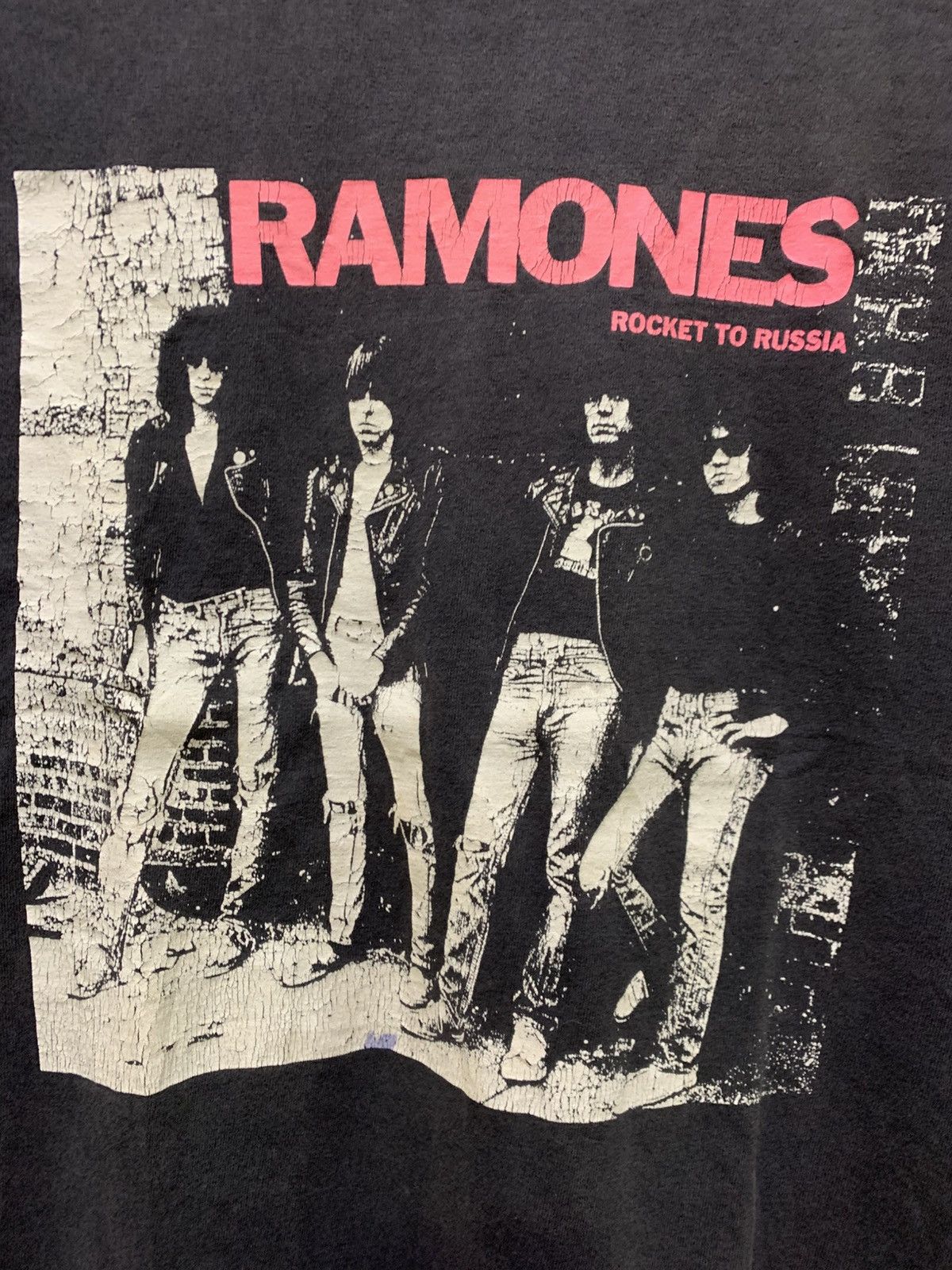 Band Tees Vintage 90s Ramones Rocket To Russia Thrahed Tee Size US M / EU 48-50 / 2 - 3 Thumbnail