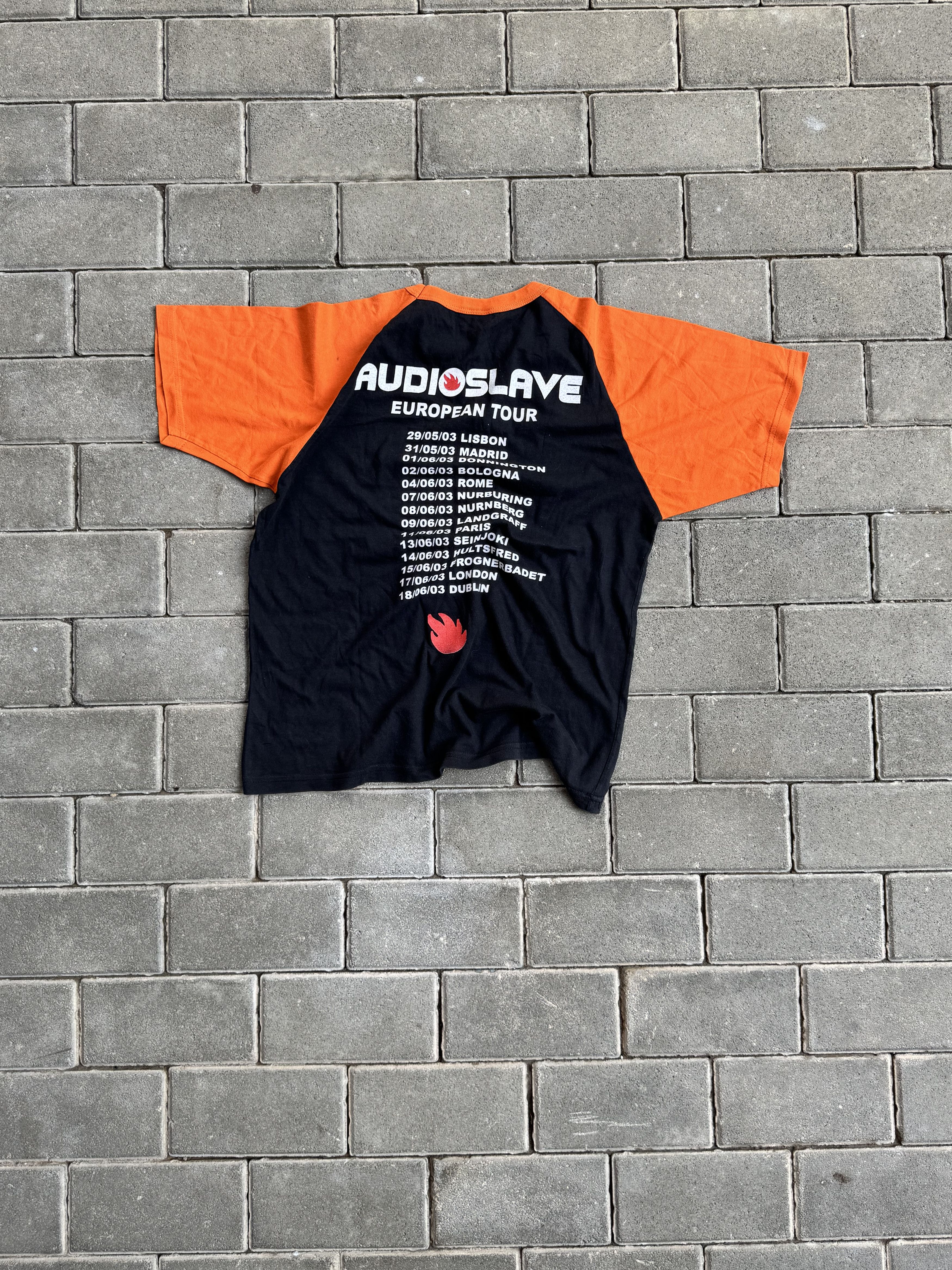 Vintage Vintage Black and orange Audioslave band tee Size US M / EU 48-50 / 2 - 6 Thumbnail