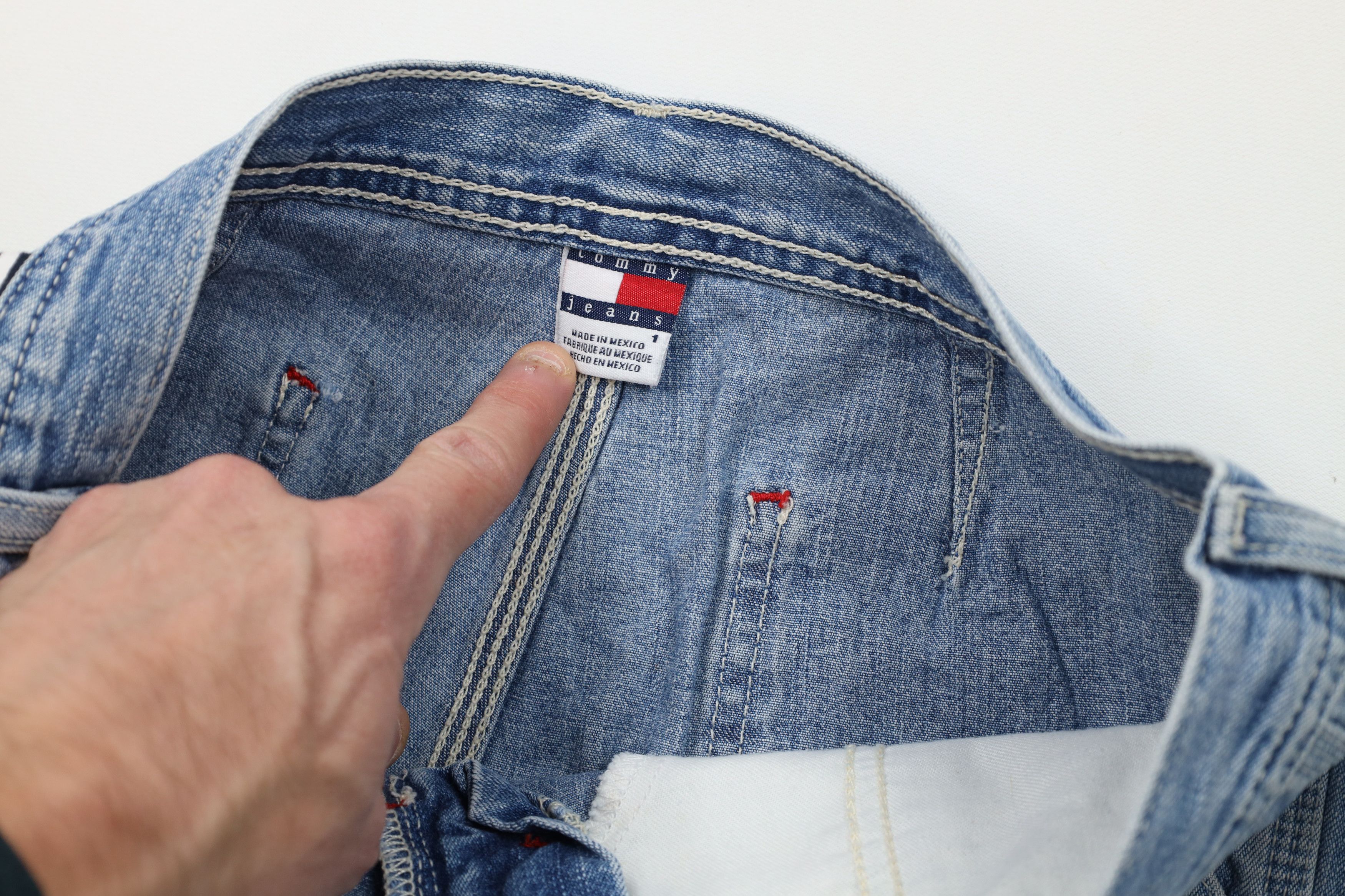 Tommy Hilfiger Vintage 90s Y2K Tommy Hilfiger Denim Jean Shorts Blue Size 25" / US 0 / IT 36 - 6 Thumbnail