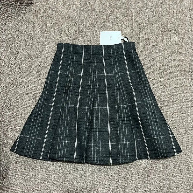 Dior Dior Pleated Wool Skirt in Dark Gray 0089 Size 26" / US 2 / IT 38 - 1 Thumbnail