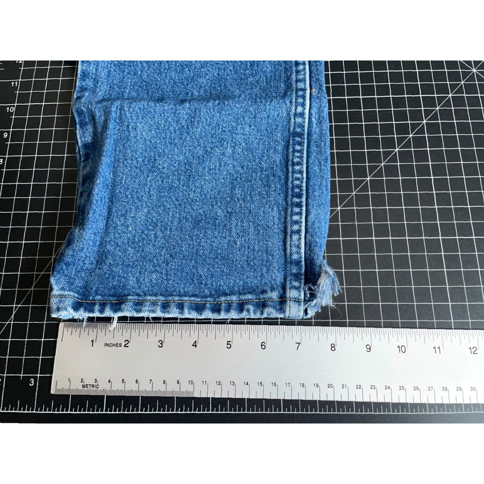 Wrangler VINTAGE Wrangler George Strait Jeans Men's 31 x 33 (33 x 34 Tag) Cowboy Cut Distressed Size US 31 - 7 Thumbnail