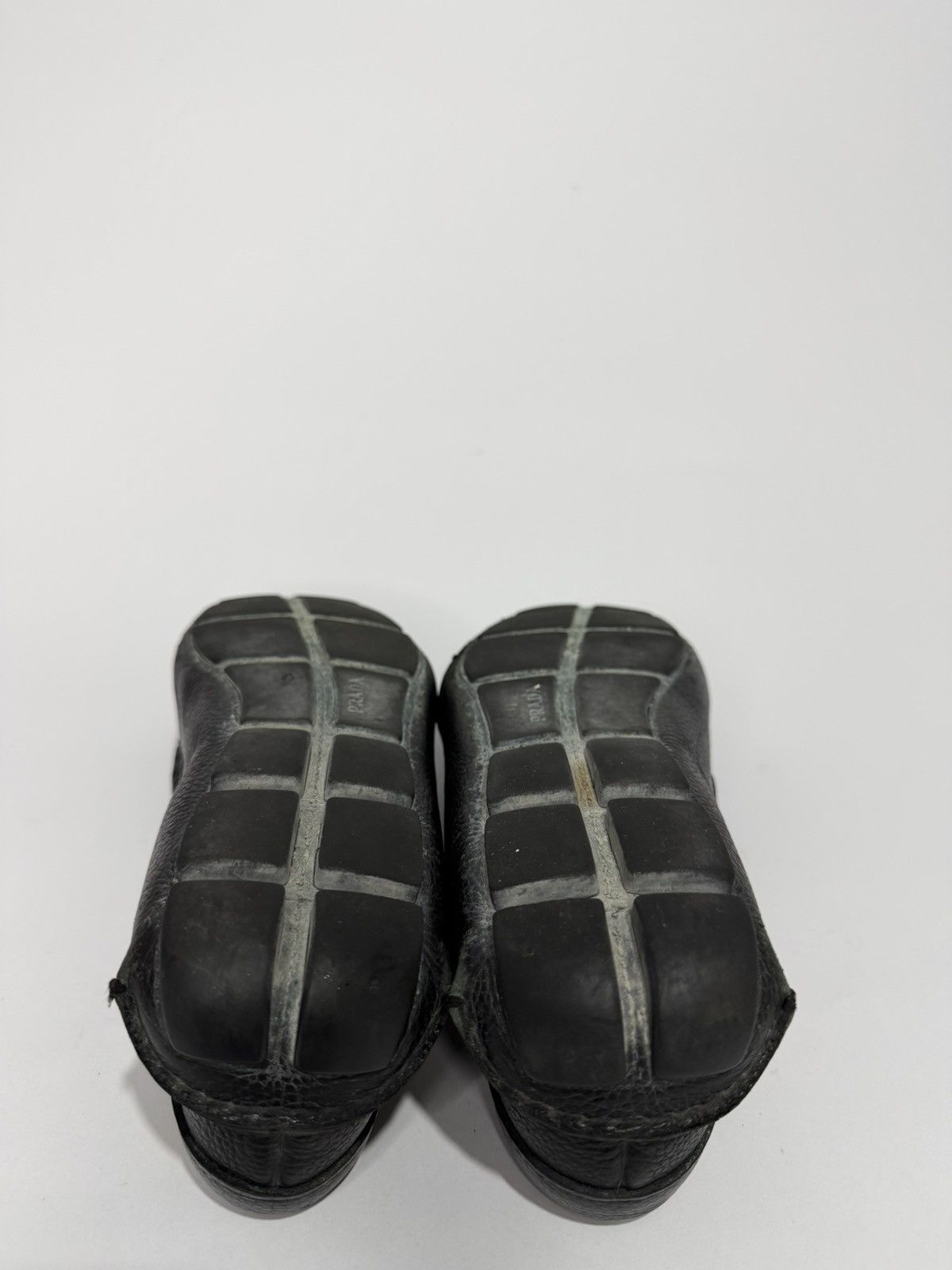 Prada Prada Black Leather Driver Loafer Size 7.5 UK/ 8.5 US/ 41 EU Size US 8.5 / EU 41-42 - 8 Thumbnail
