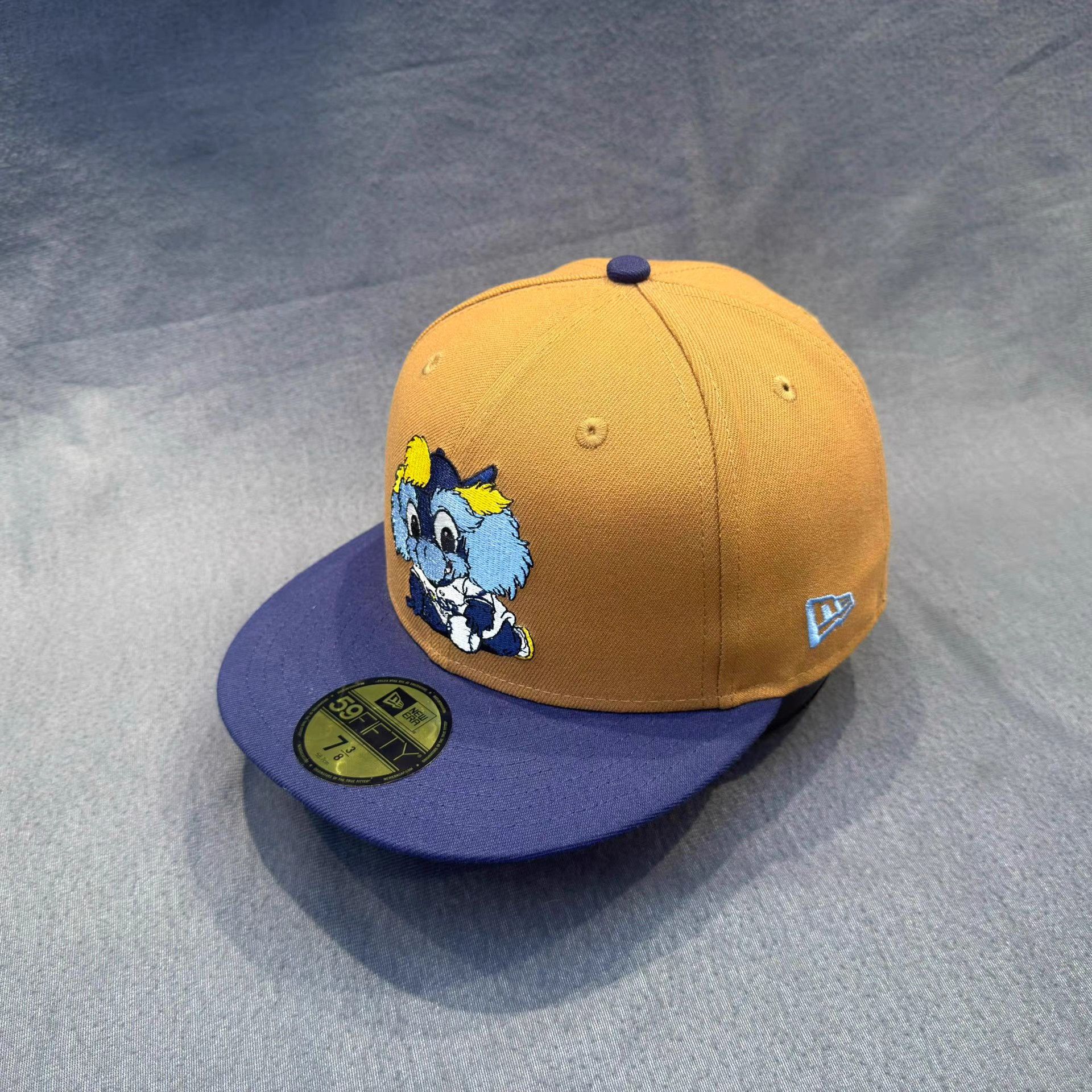 New Era New Era Limited Edition Flat Brim Cap。 Q5 Size ONE SIZE - 1 Thumbnail