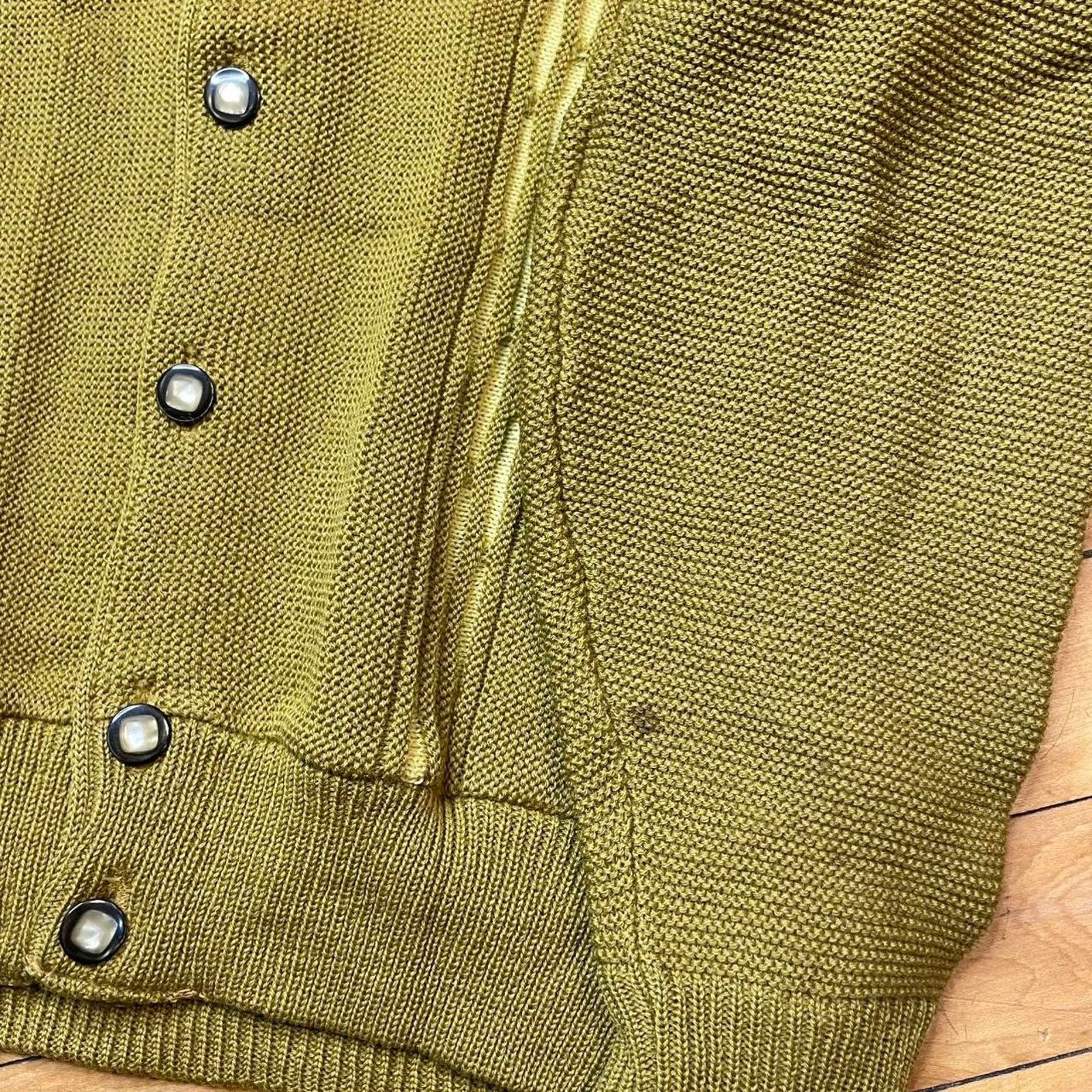 Other Unbranded olive green vintage 60s Cardigan Size US M / EU 48-50 / 2 - 6 Thumbnail
