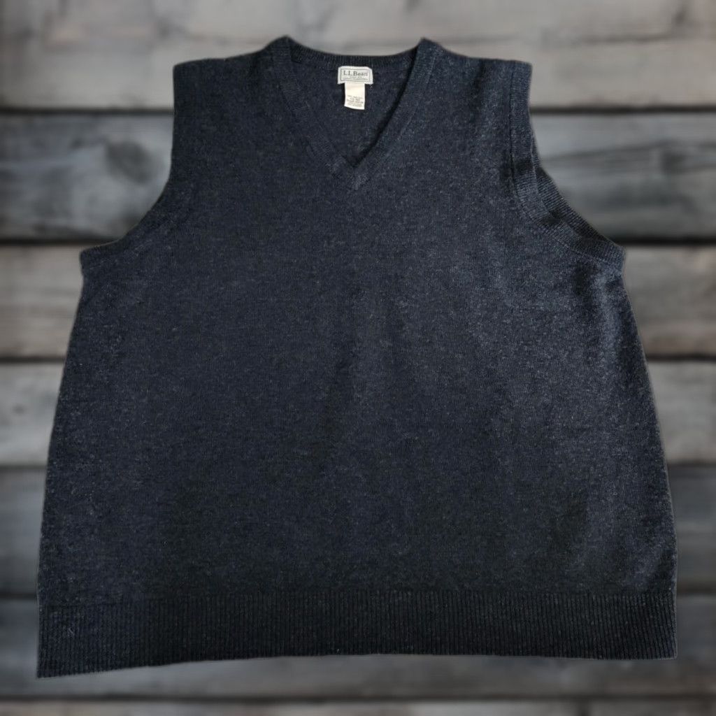 Vintage VINTAGE L.L. Bean Lambswool Sweater Vest 90s Gray 2XL Mens Casual Golf Size US XXL / EU 58 / 5 - 1 Thumbnail