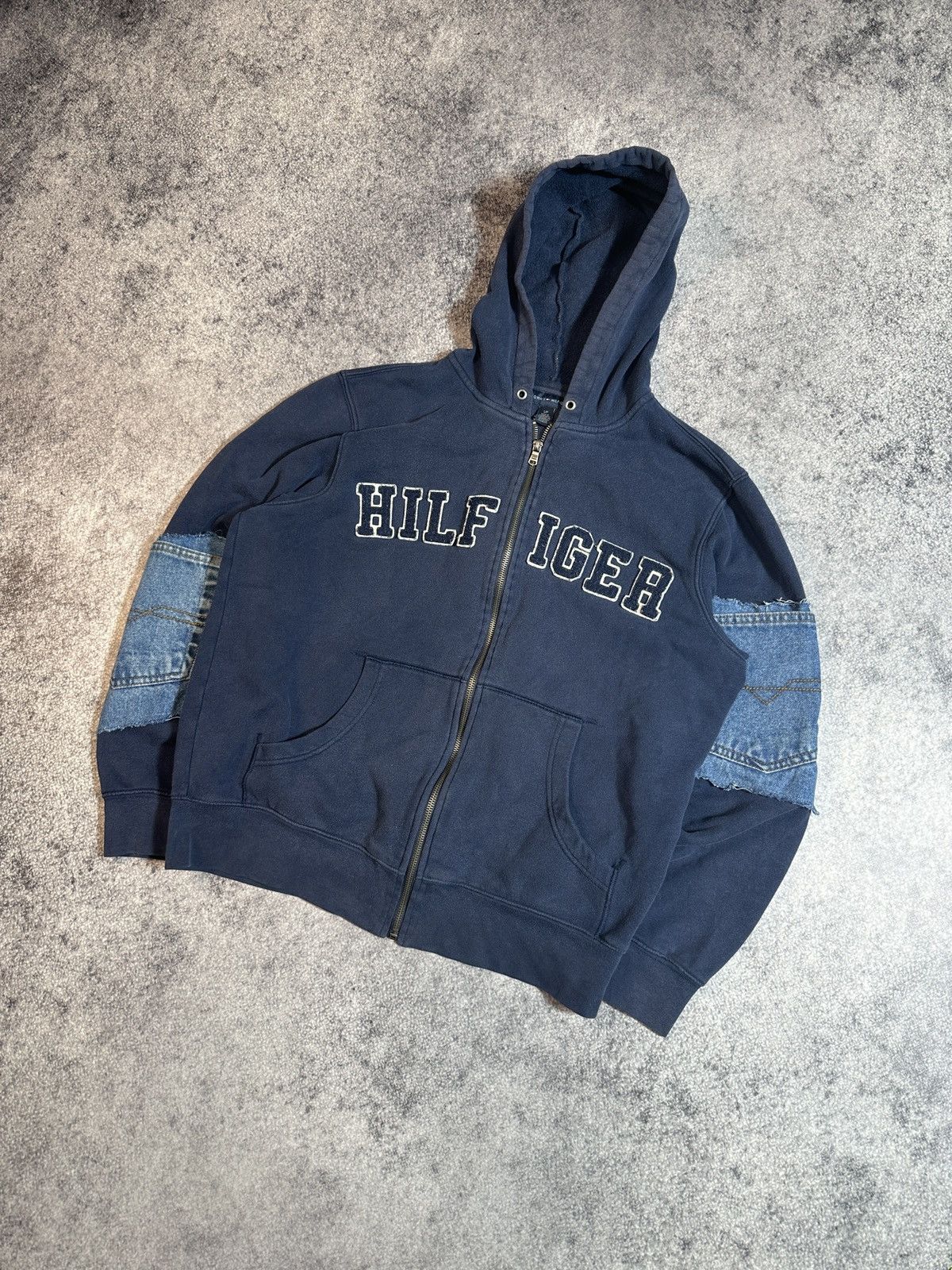 Tommy Hilfiger Y2K Tommy Hilfiger Logo Custom Avant Garde Style Rare S USA Size US S / EU 44-46 / 1 - 1 Thumbnail