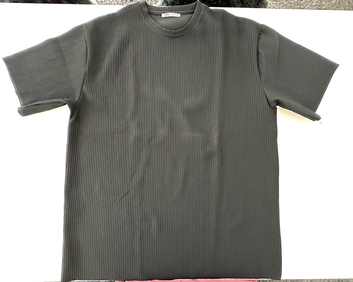 Zara Zara T-Shirt Pleated Size US M / EU 48-50 / 2 - 1 Thumbnail