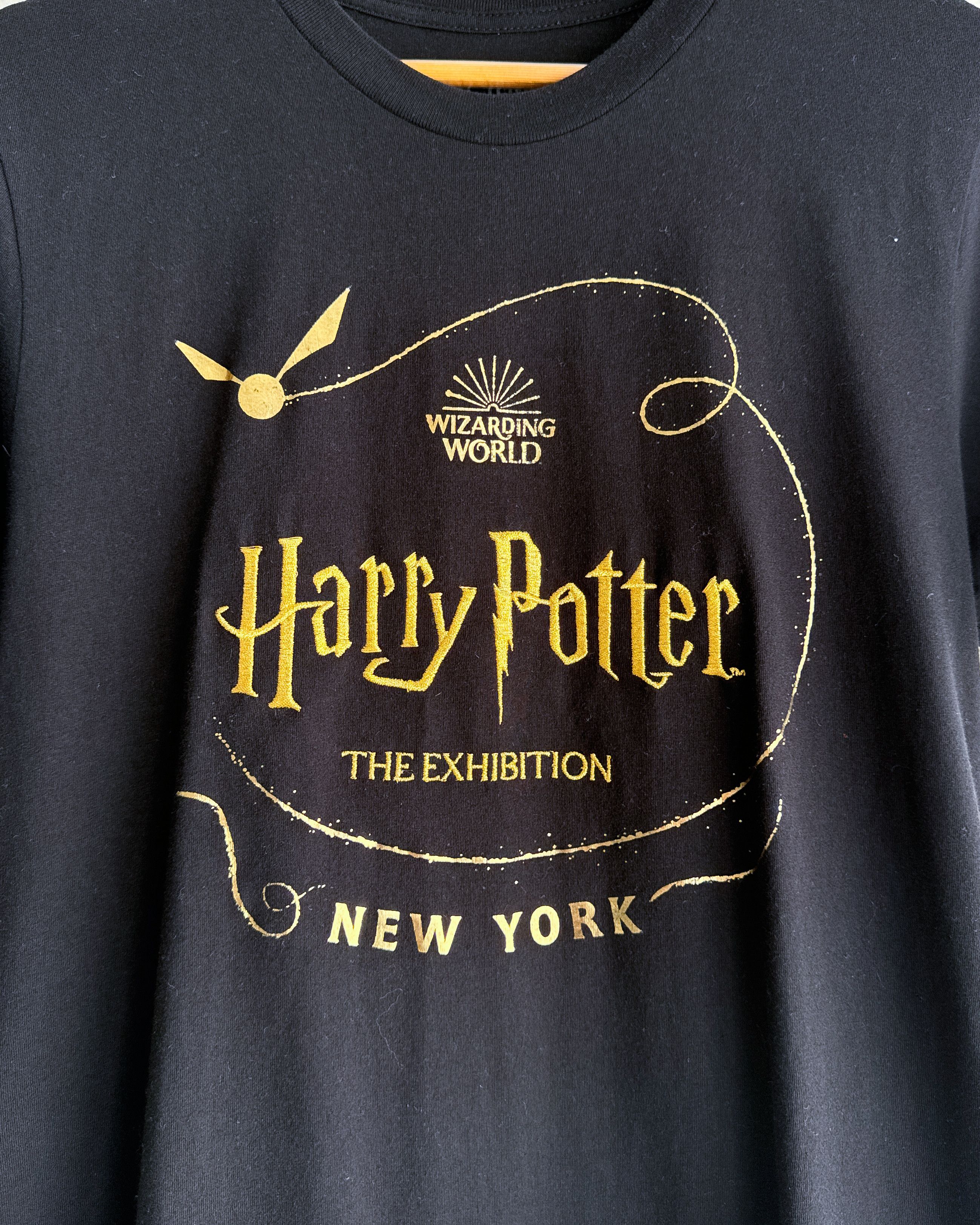 Universal Studios Harry Potter Wizarding World New York Exhibition T Shirt Size US M / EU 48-50 / 2 - 2 Thumbnail
