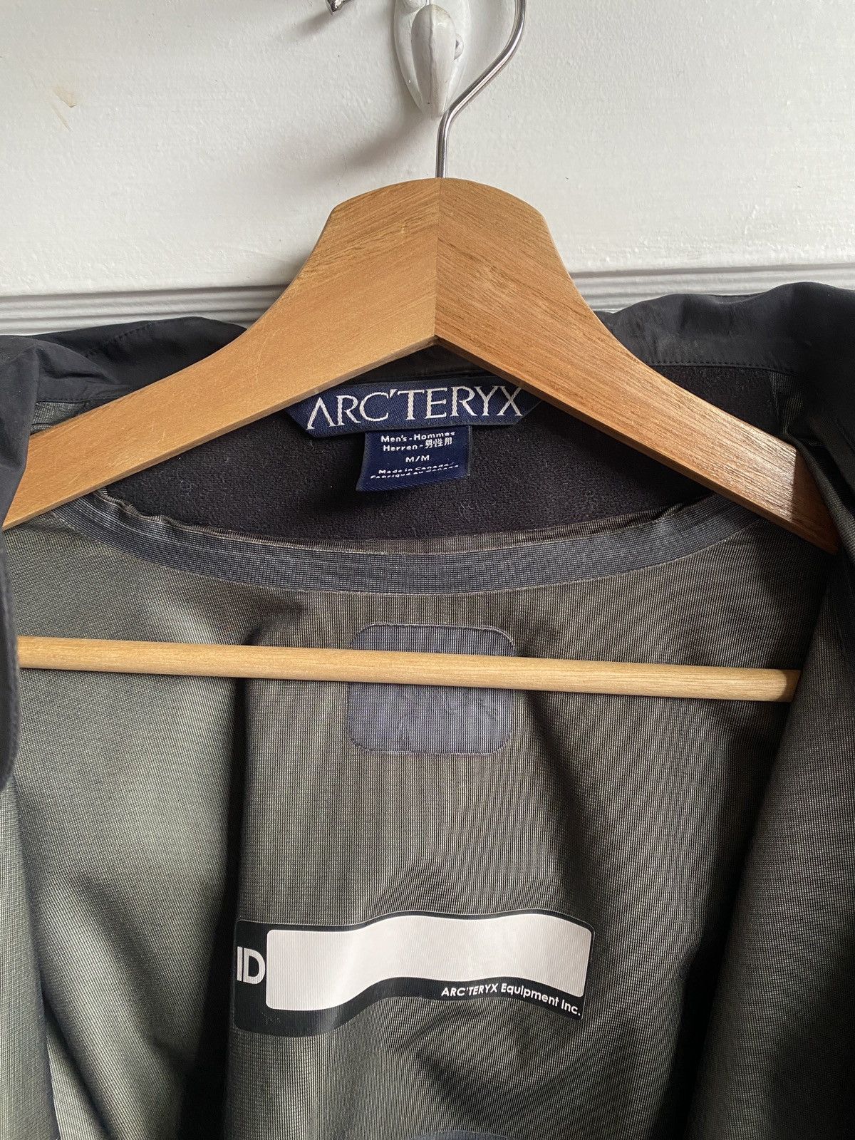 Arc'teryx LEAF Alpha Gen 1 Size US M / EU 48-50 / 2 - 4 Thumbnail